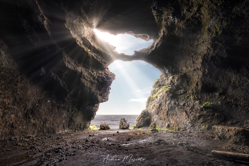 Hjörleifshöfði Cave (Iceland)