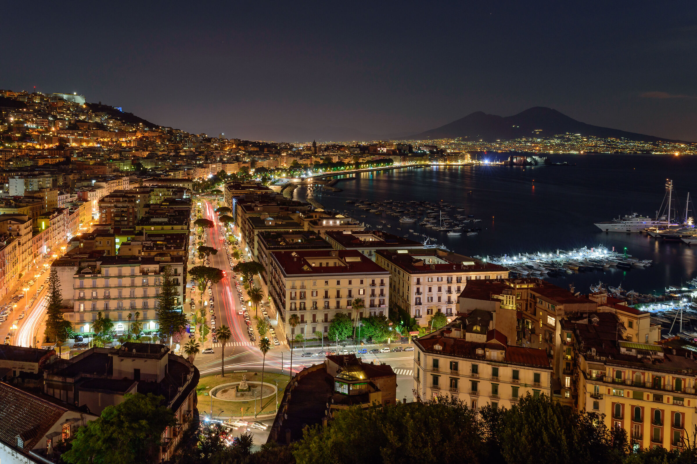 Napule è mille culure...