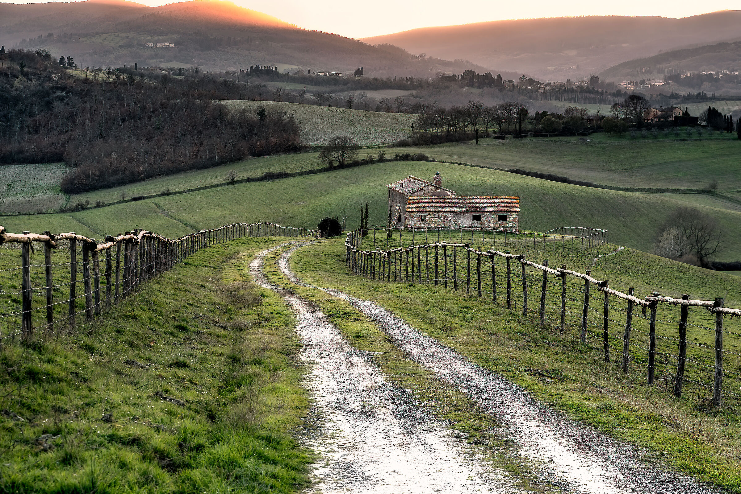 tramonto in valdichiana meridionale
