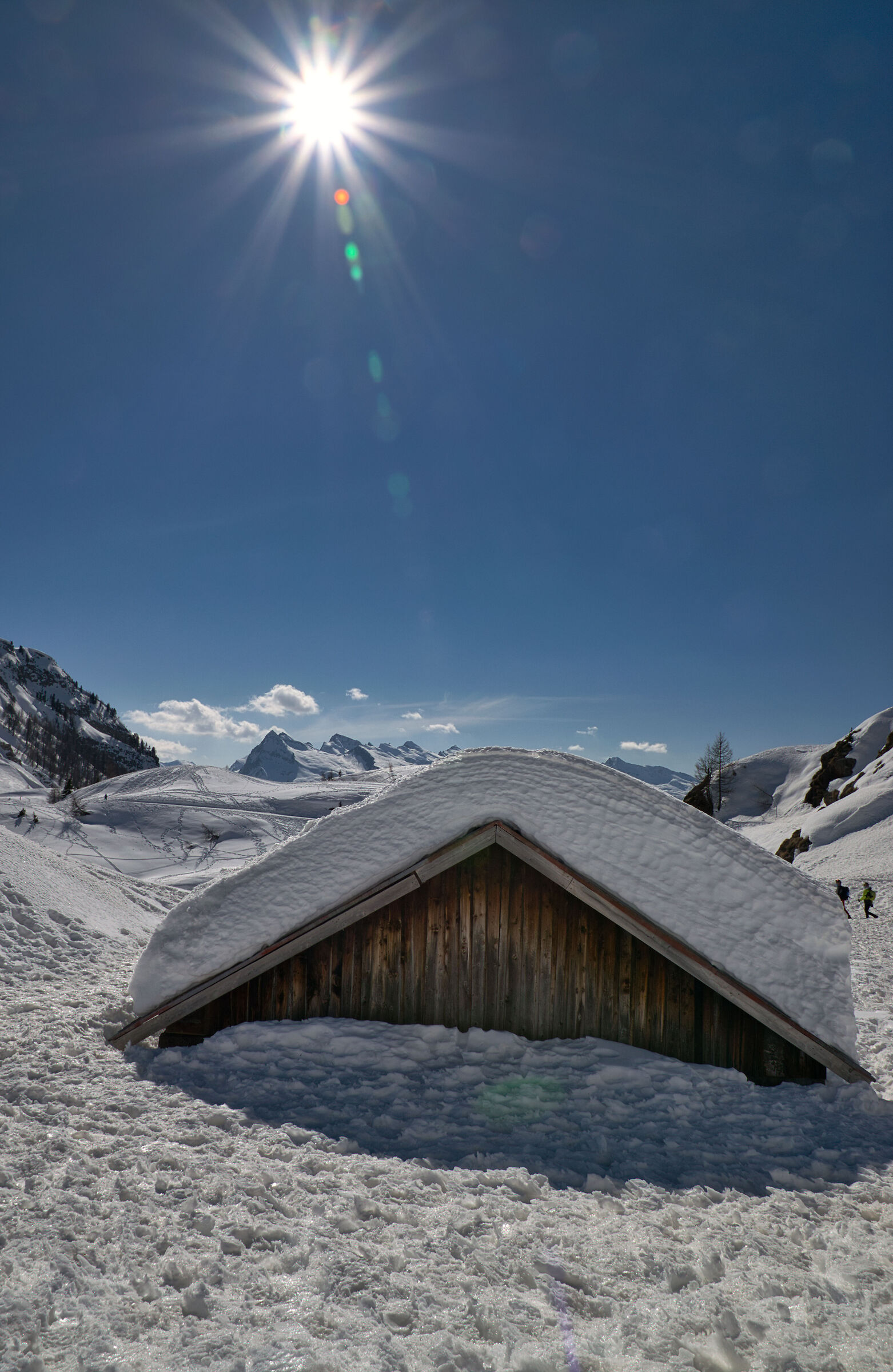 la casa sommersa... DI neve!!