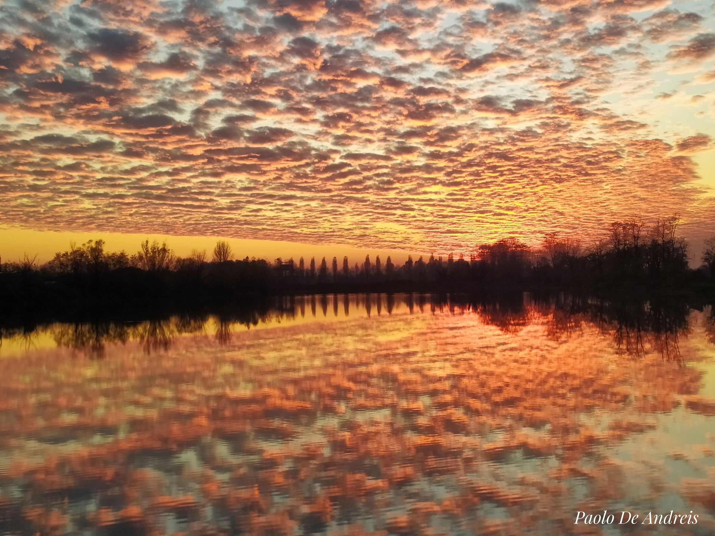 Tramonto sul lago