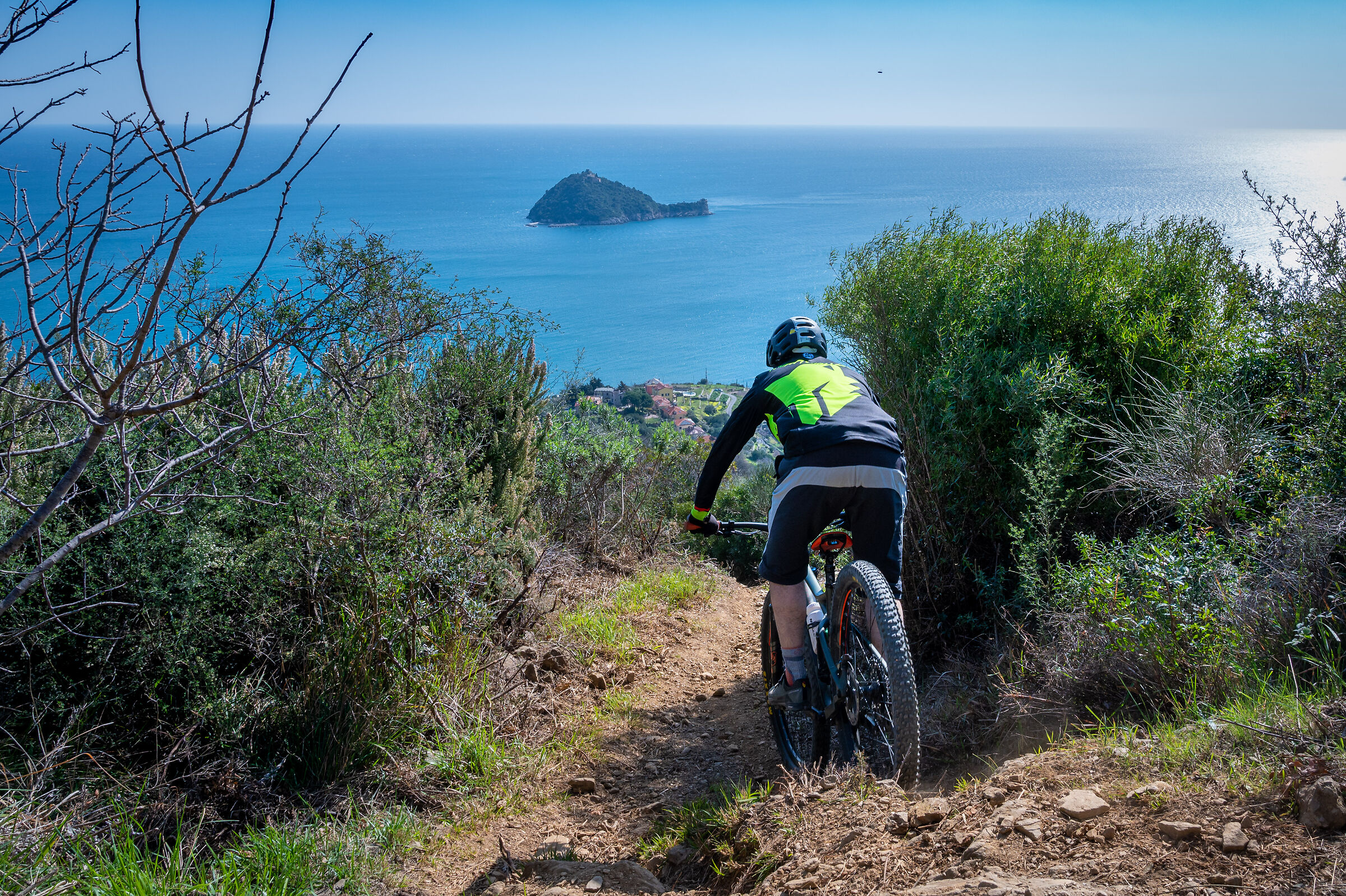 Salto sull'isola - Albenga
