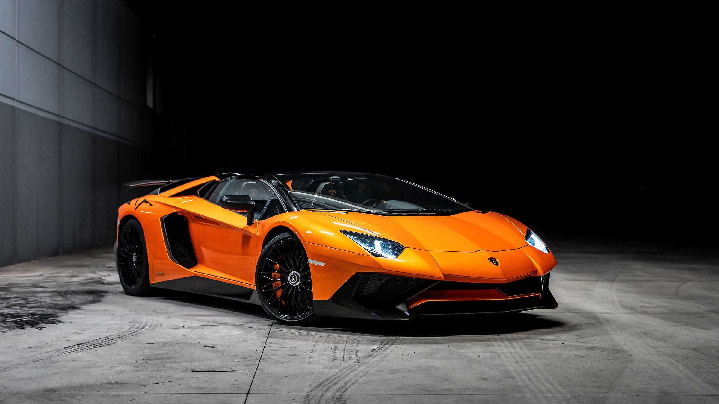Lamborgnini Aventador LP750-4 SuperFast