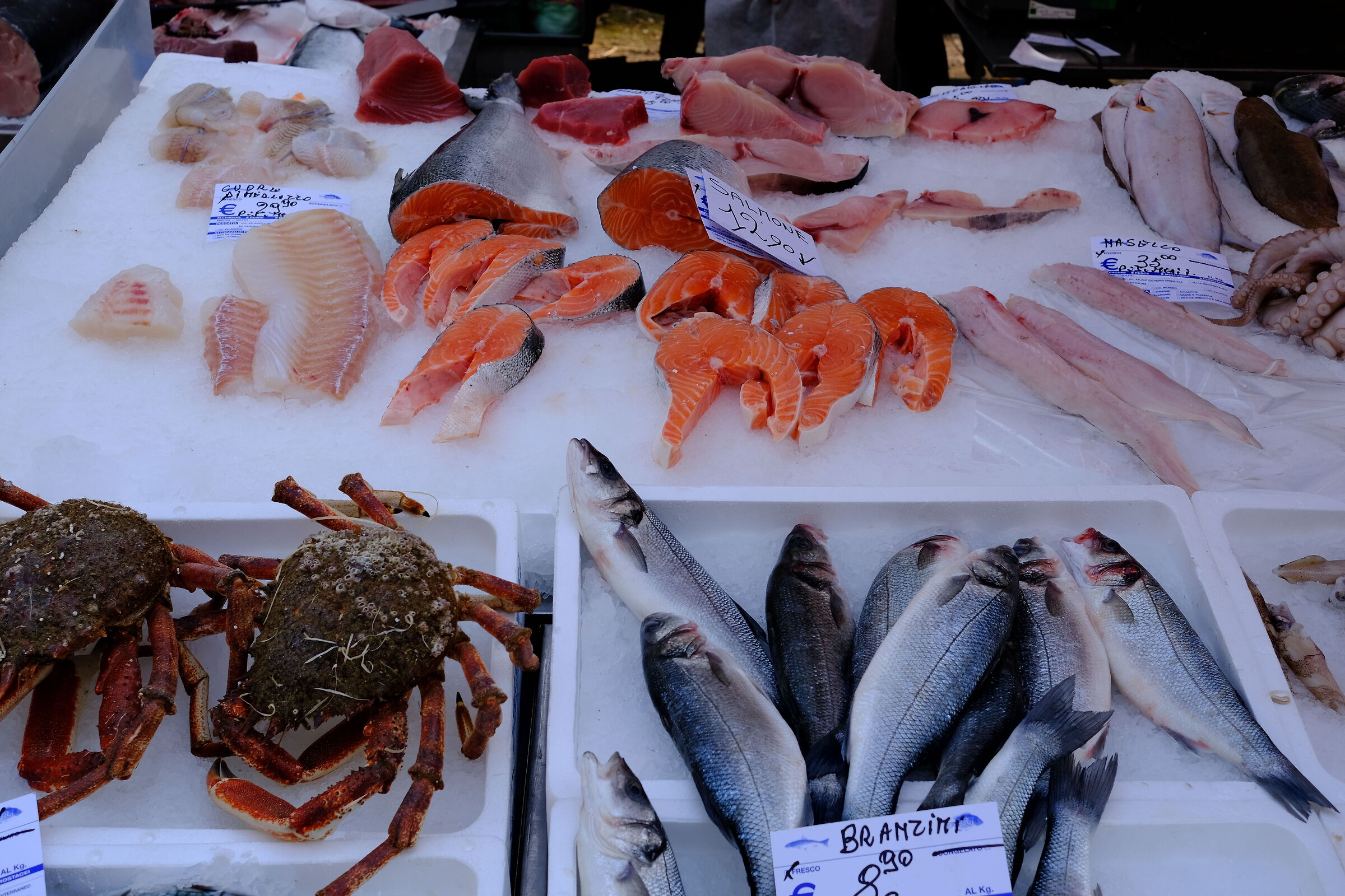 x-e4 con 27mm. Mark II , mercatino del Venerdì