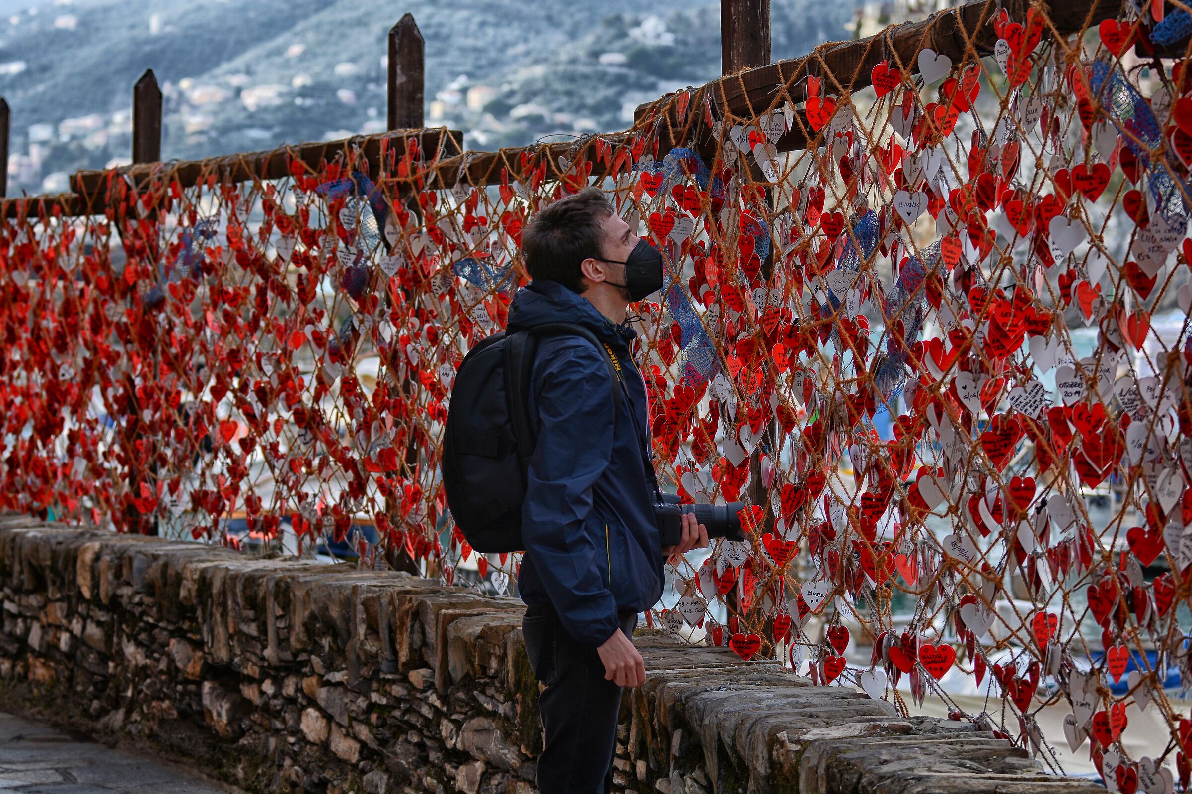 Sempre piu' cuori a Camogli