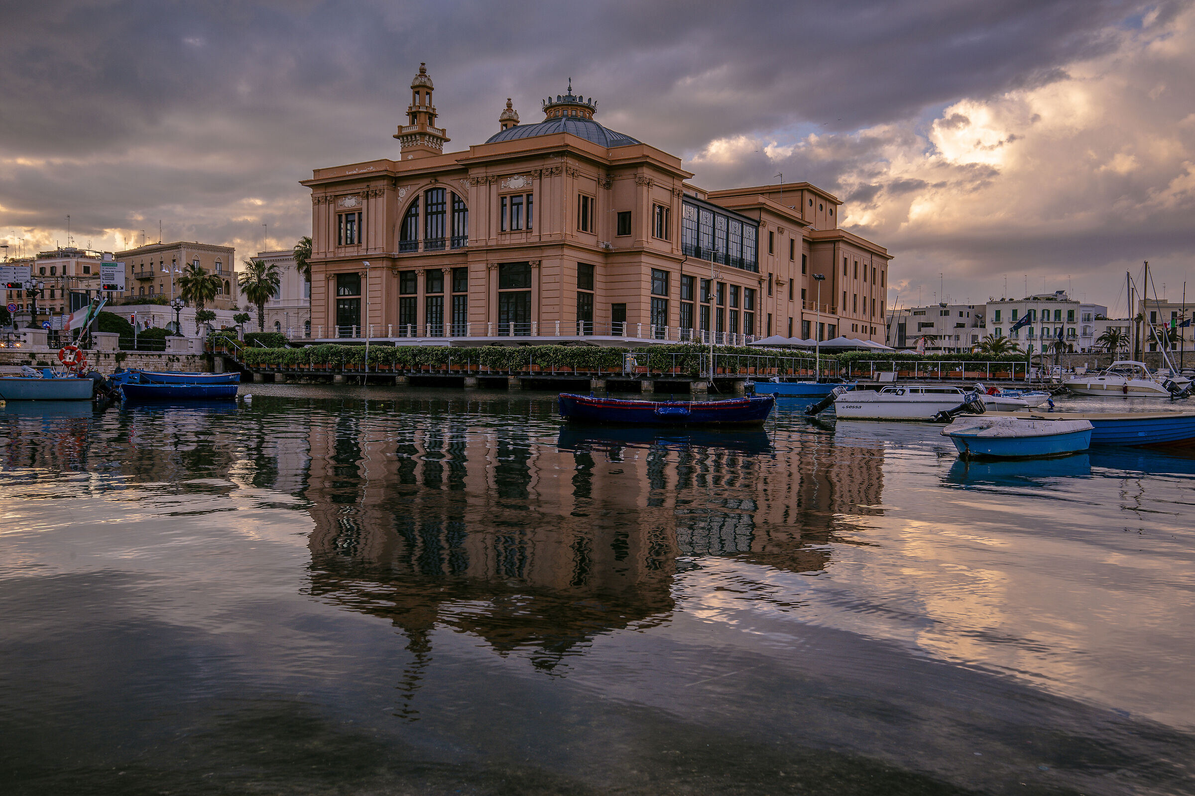 teatro margherita, bari