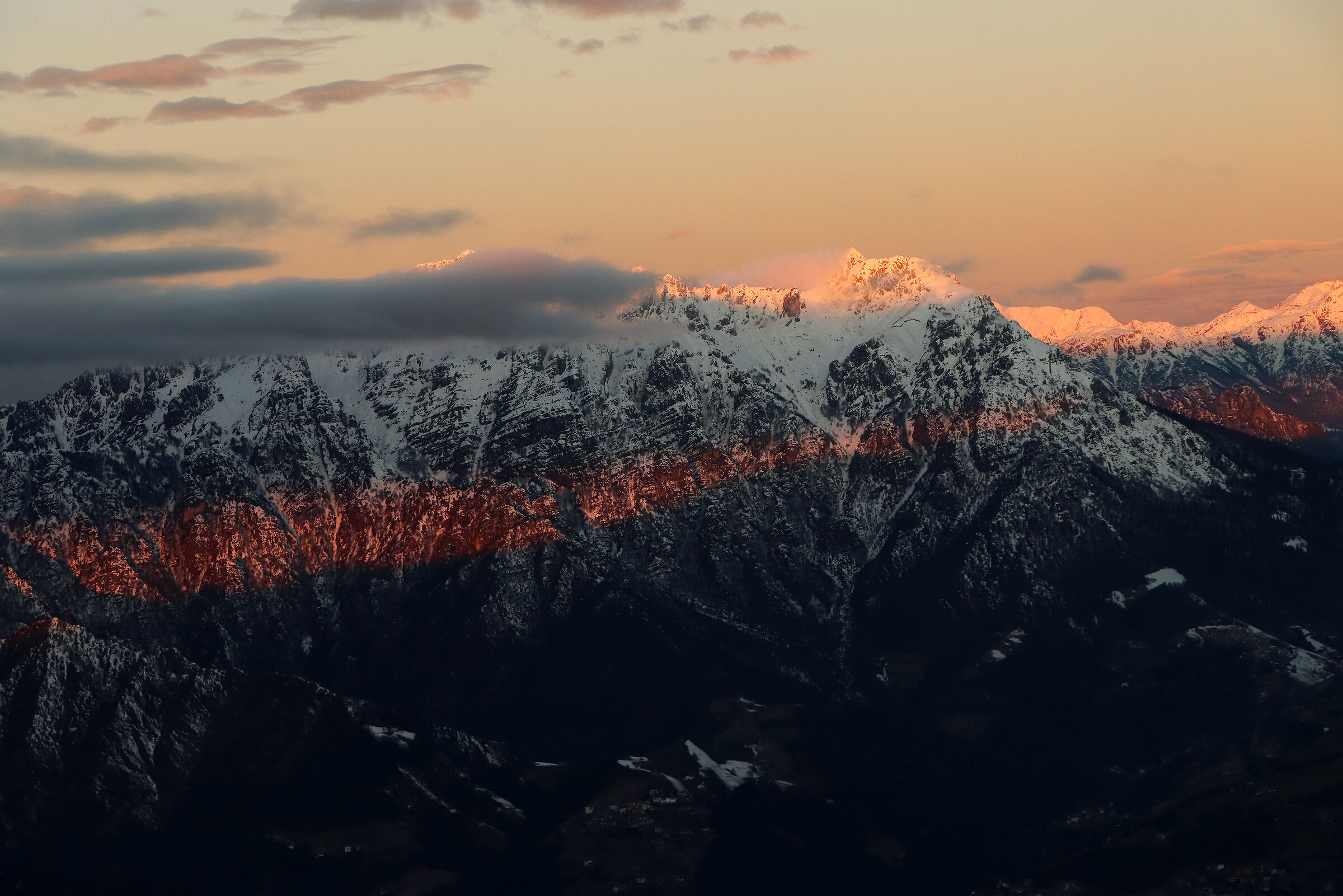 "brushstroke" of light