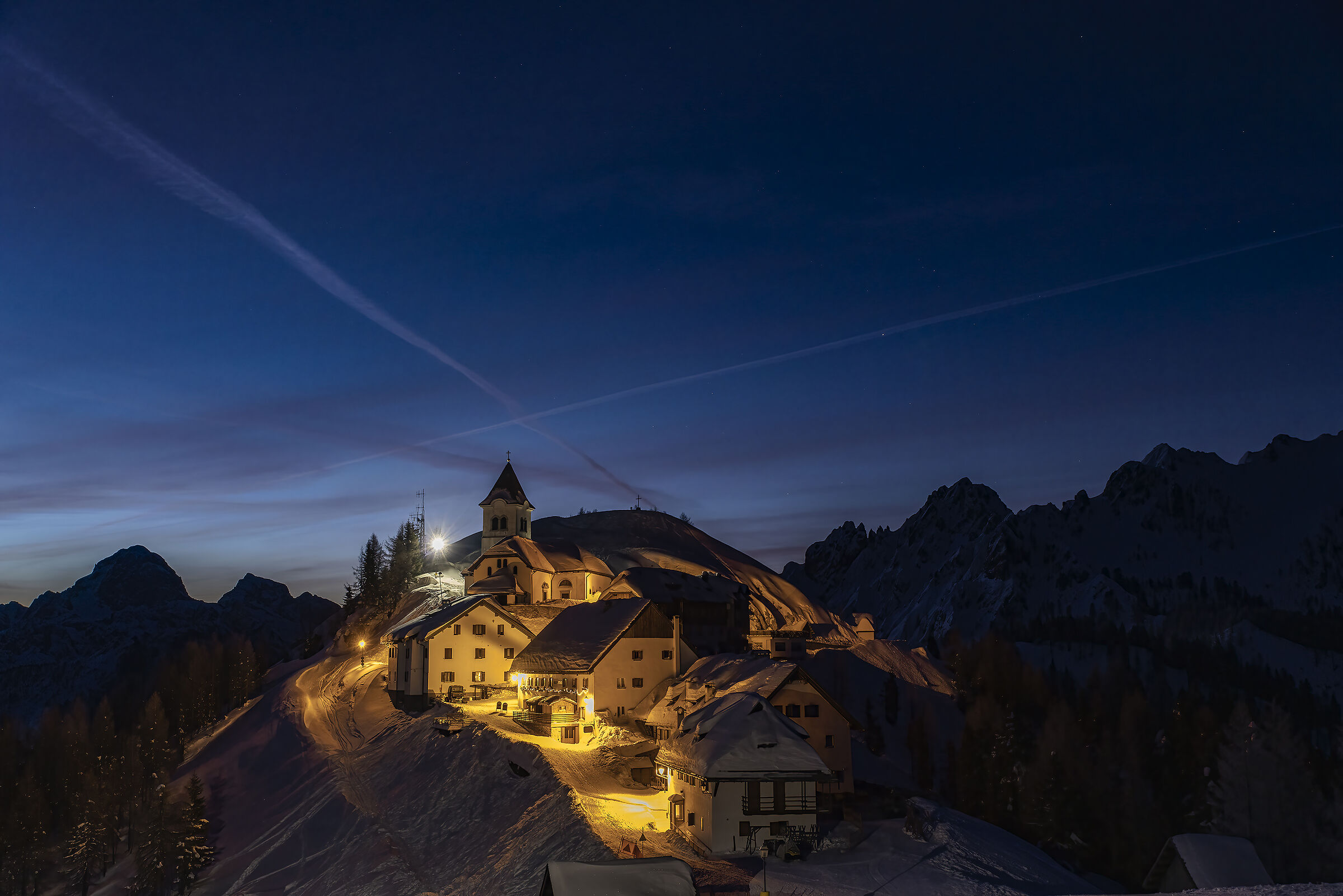 He again the Lussari (dawn)