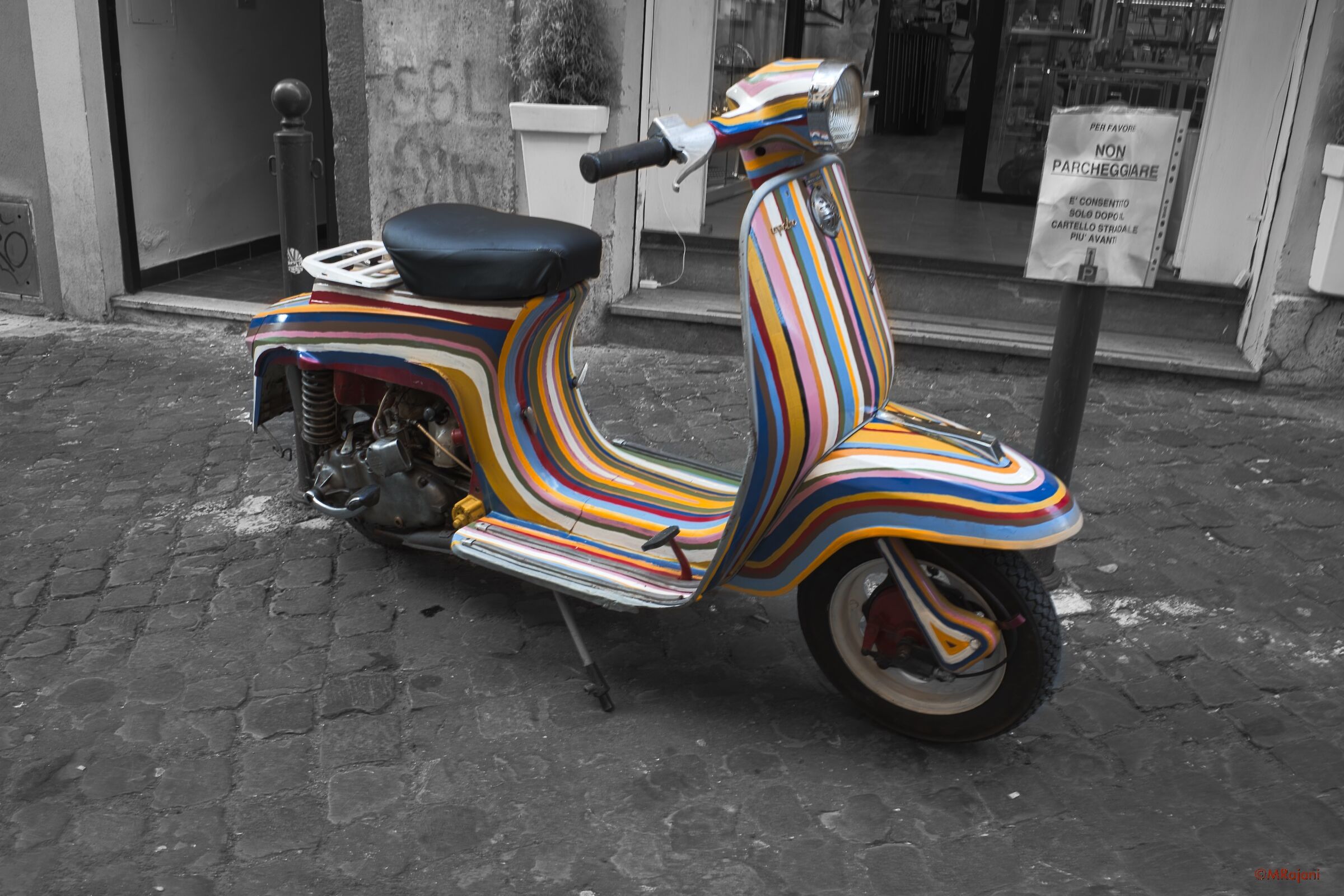 walking around Monti