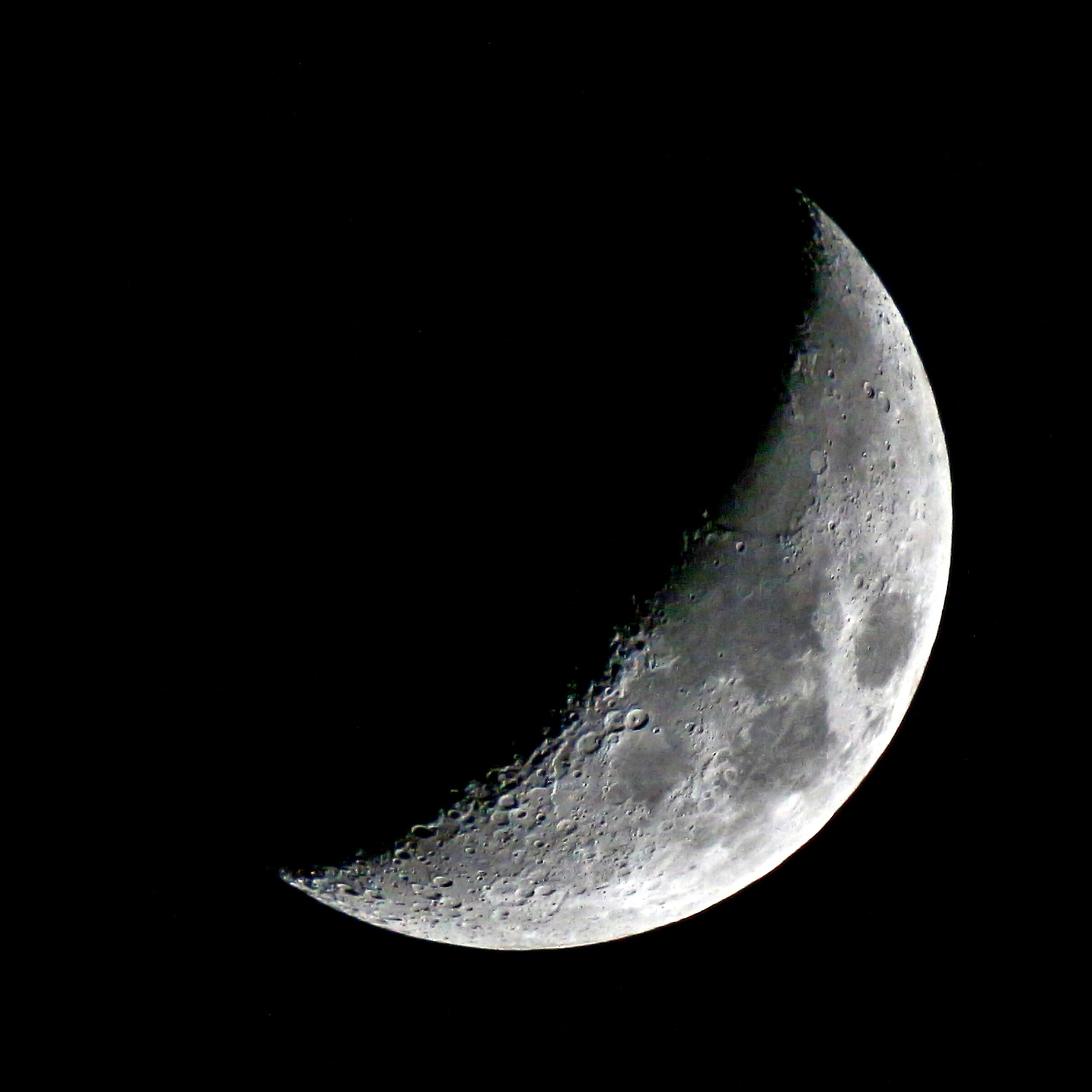 Moon 1st quarter of March