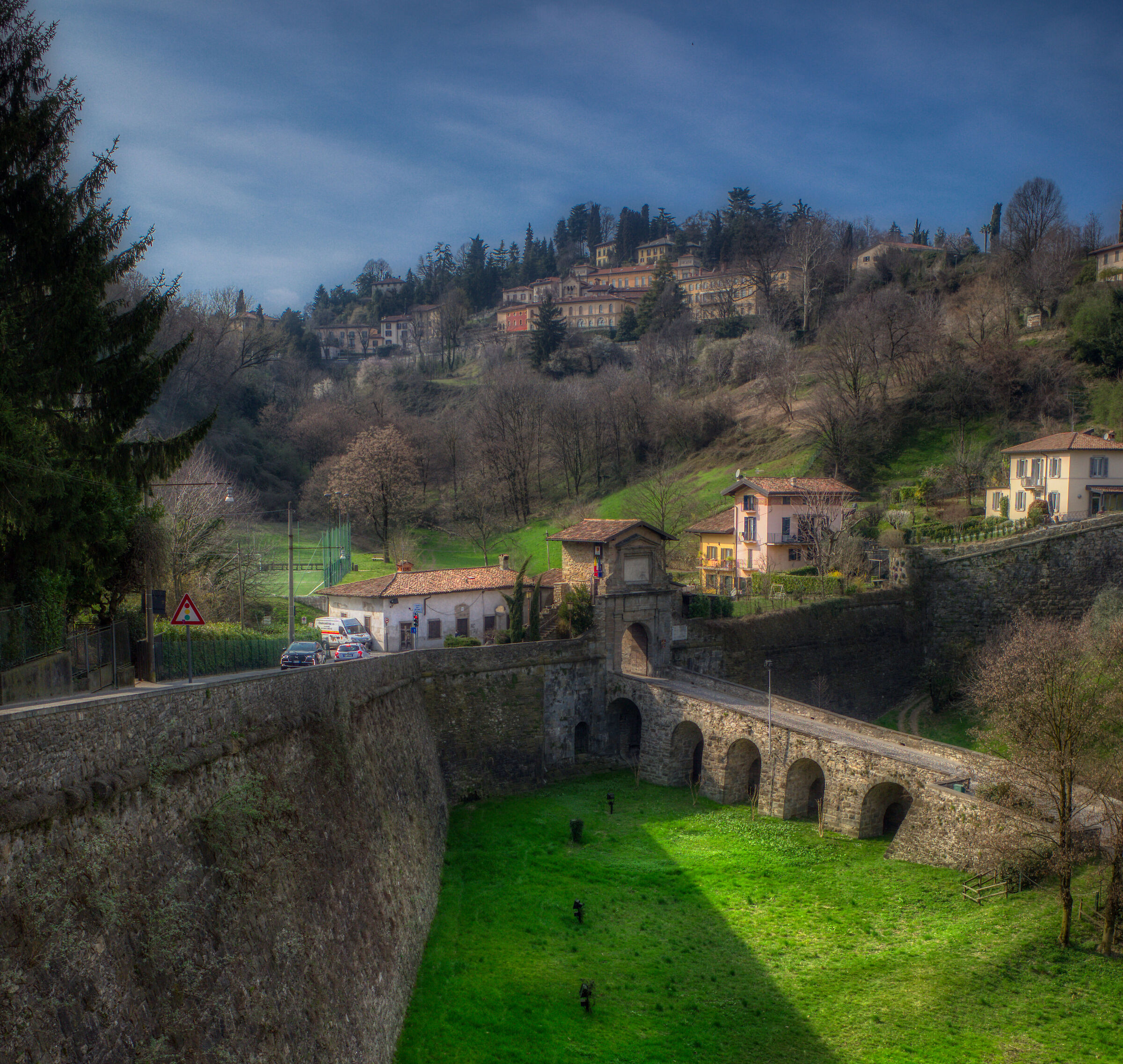 Bergamo, porta S. Lorenzo