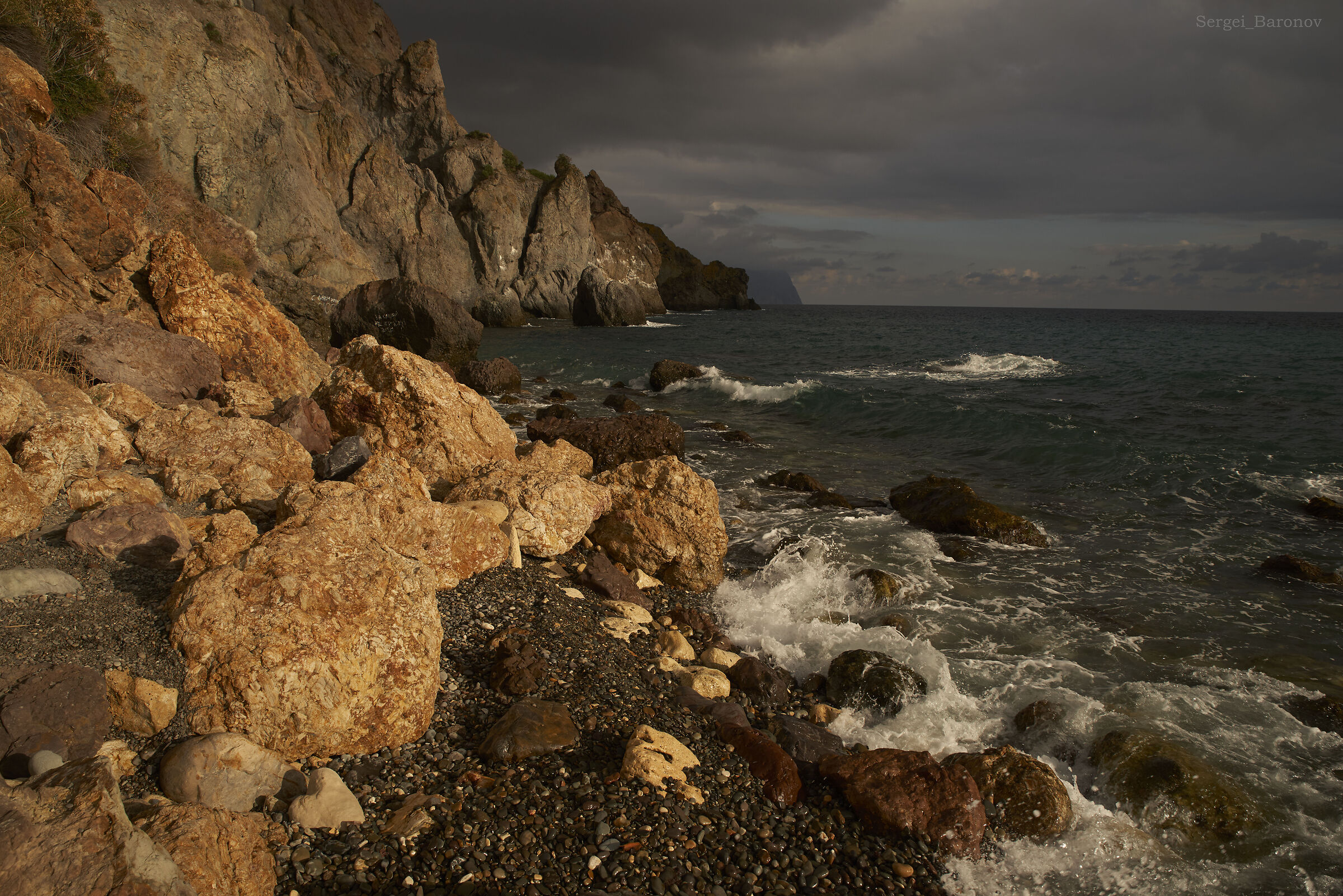 Il Mar Nero al tramonto.