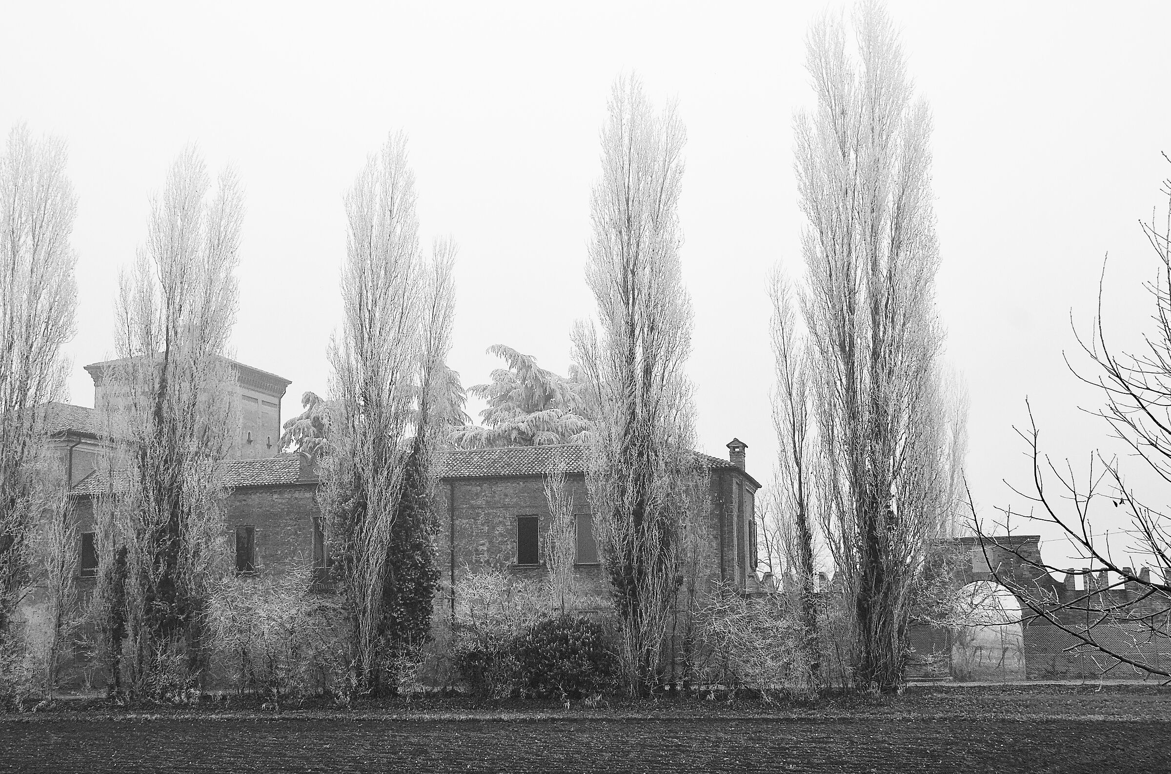 Villa Mensa estense of 1400 in Sabbioncello S. Vittore