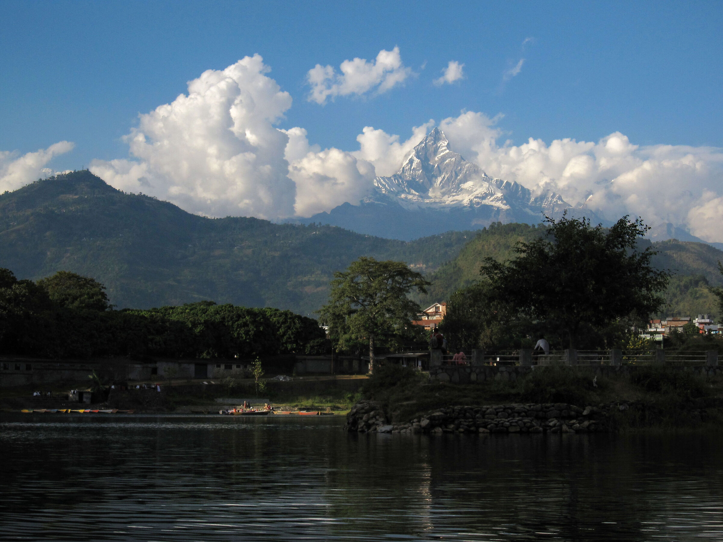 Machapuchare dal lago Phewa