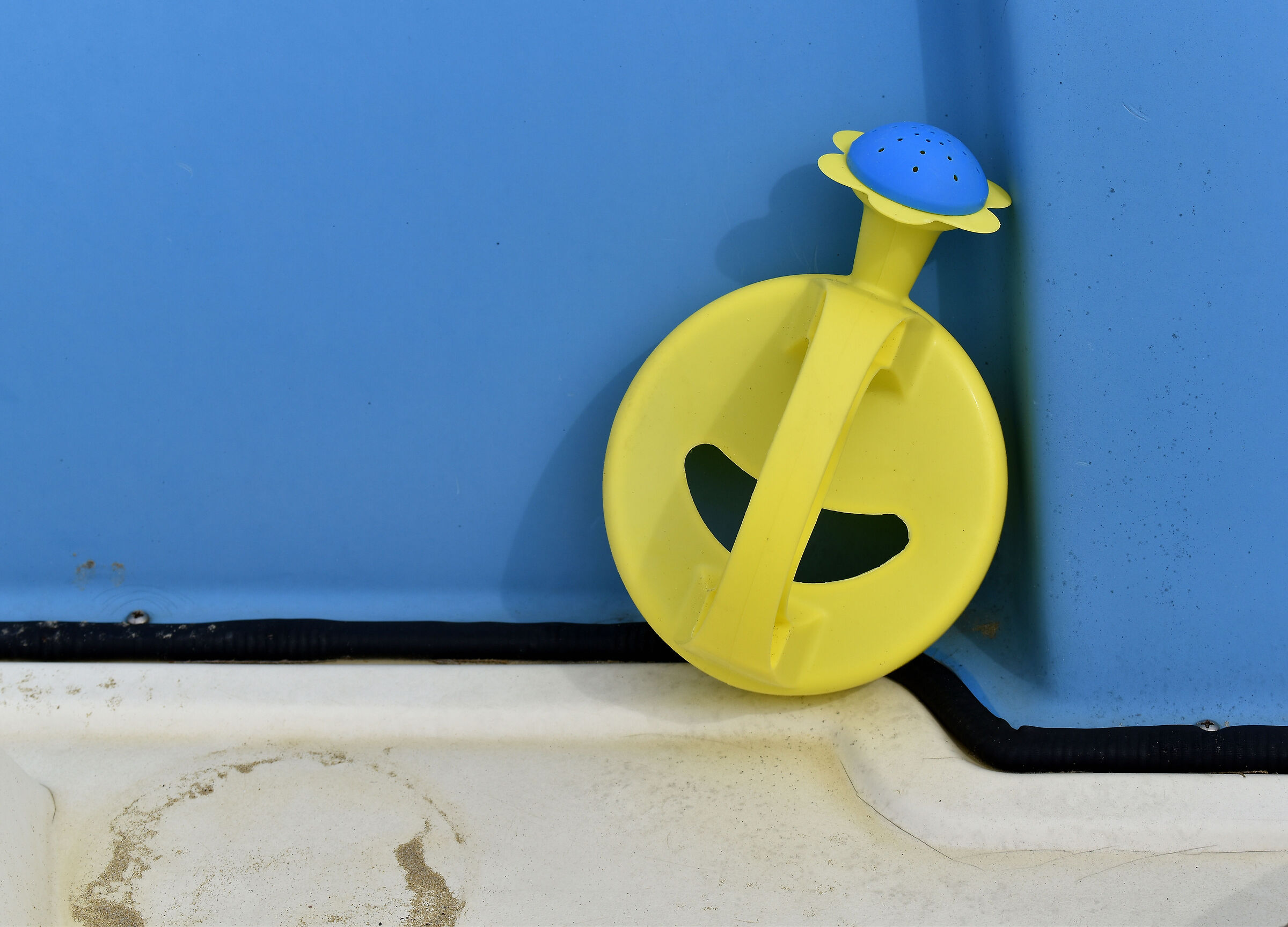 Bianco Nero Giallo e Blu