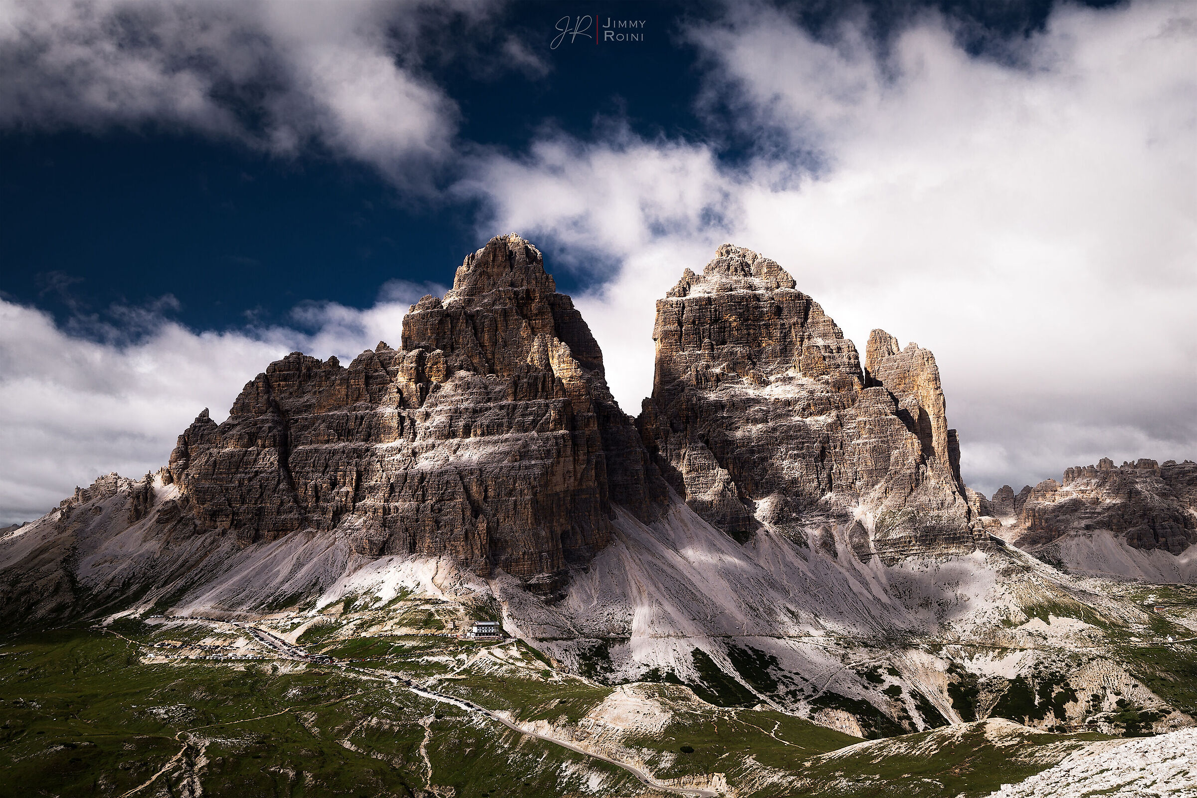 Majestic Peaks, New Year's Day