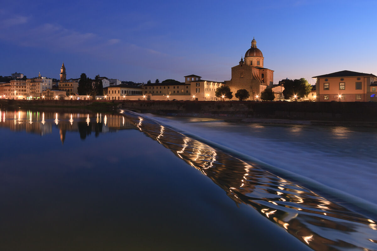 On the edge of the Arno ...