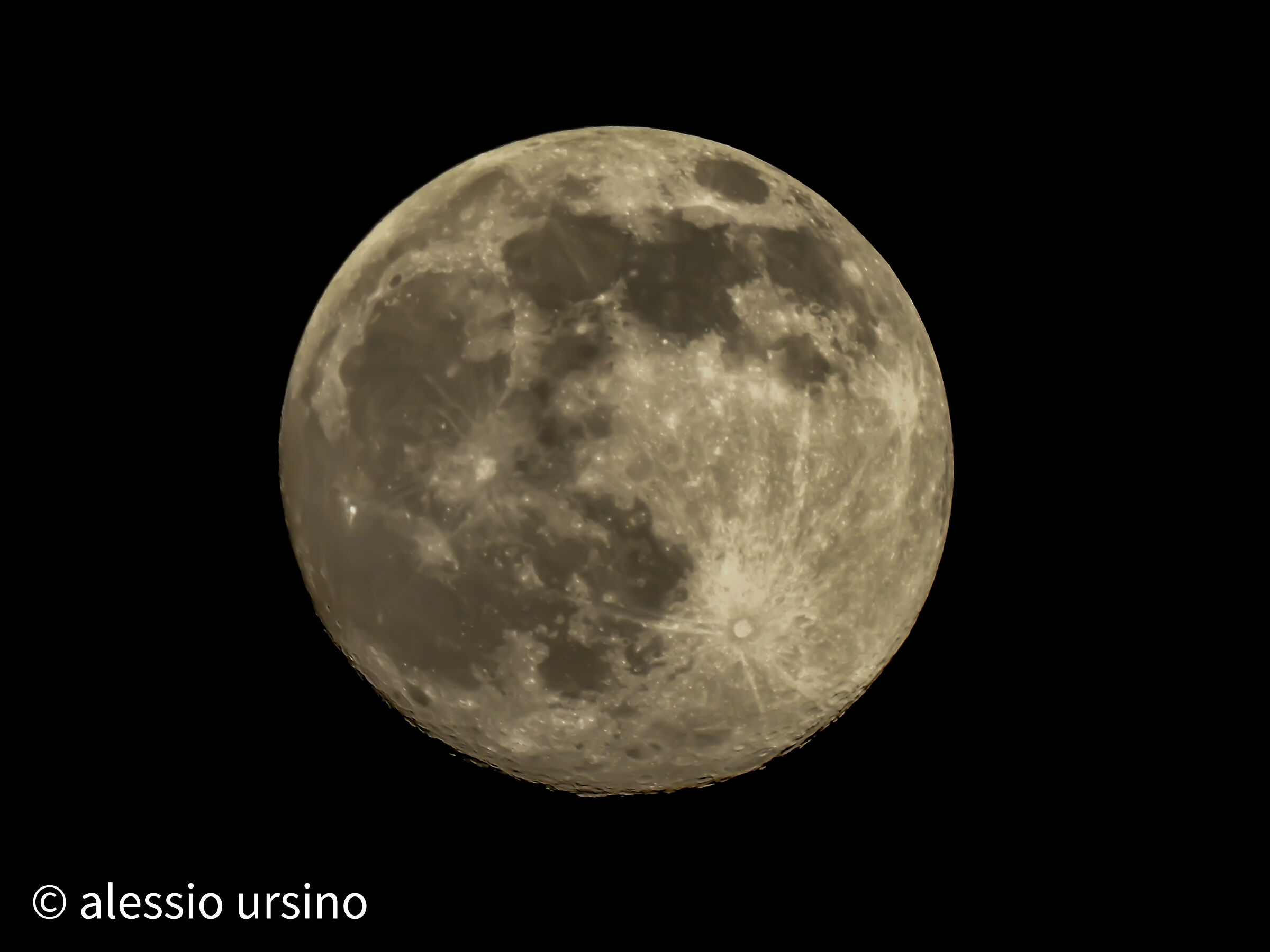 Luna quasi piena 0.99.