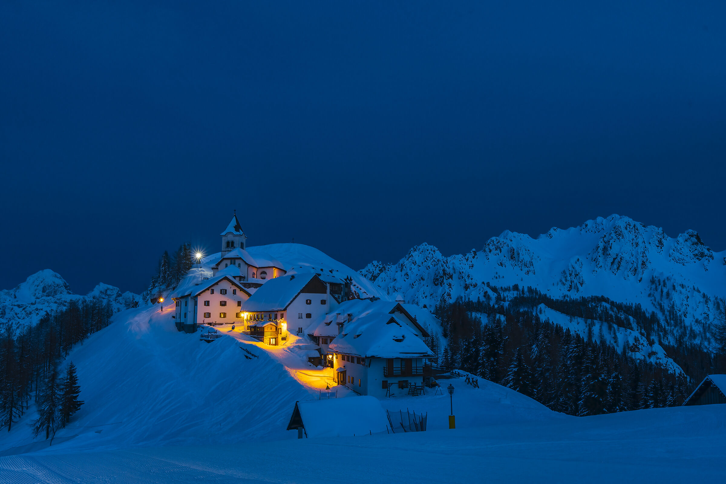 Blue hour at Lussari