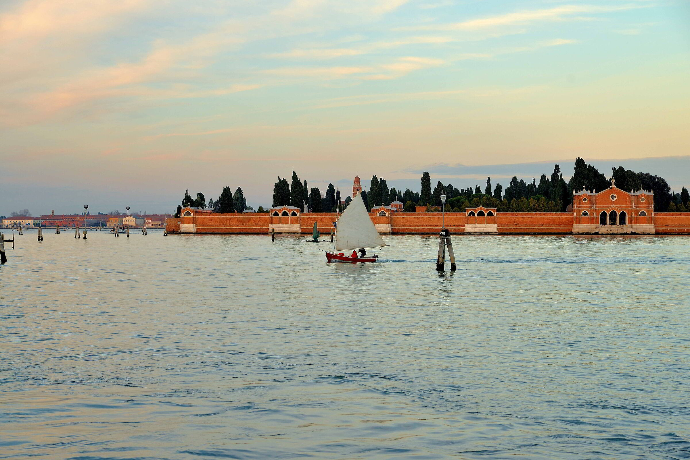 The hour that the sailor turns to the desio