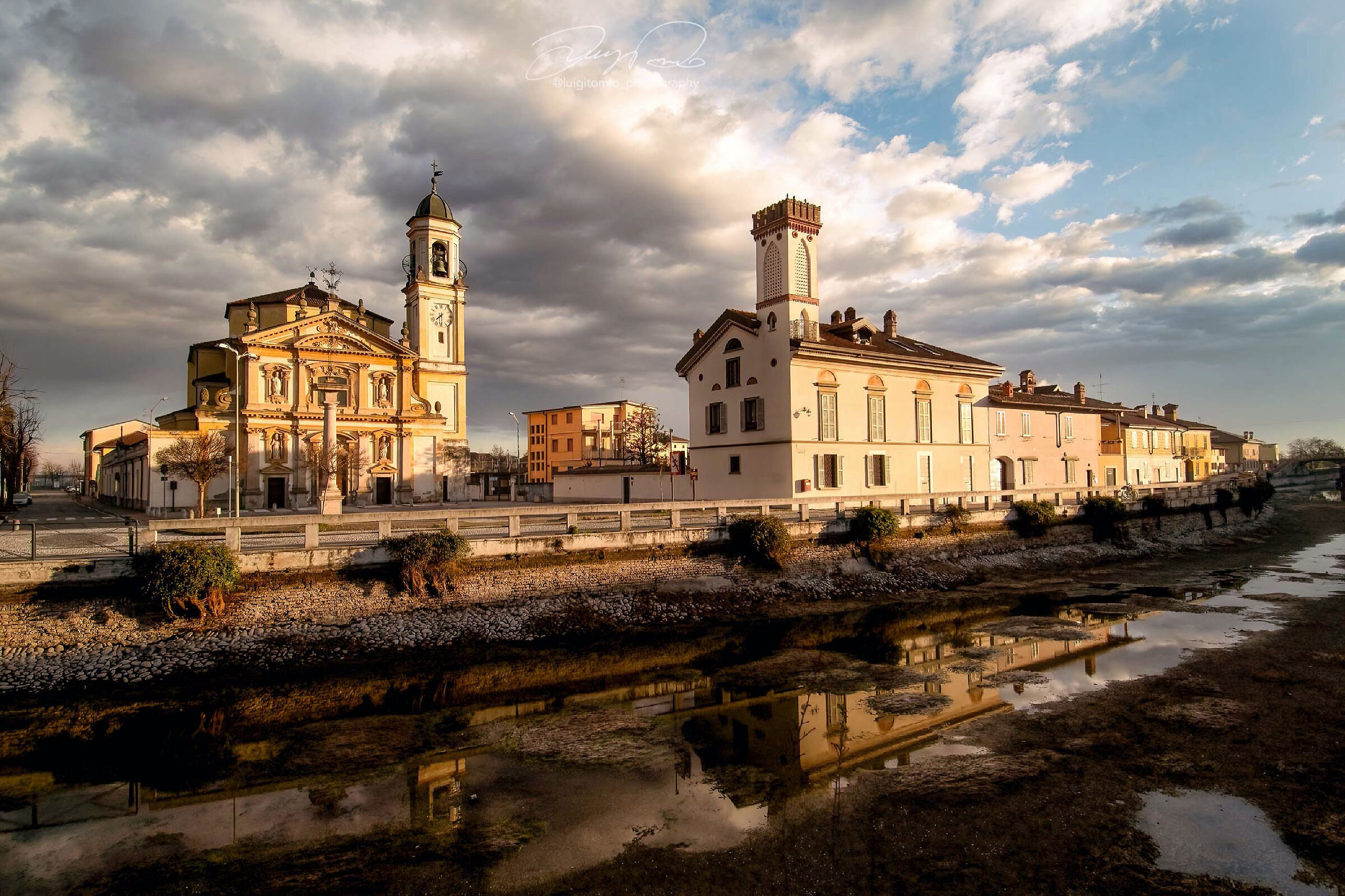 Gaggiano. Chiesa di Sant'Invenzio e la Torretta