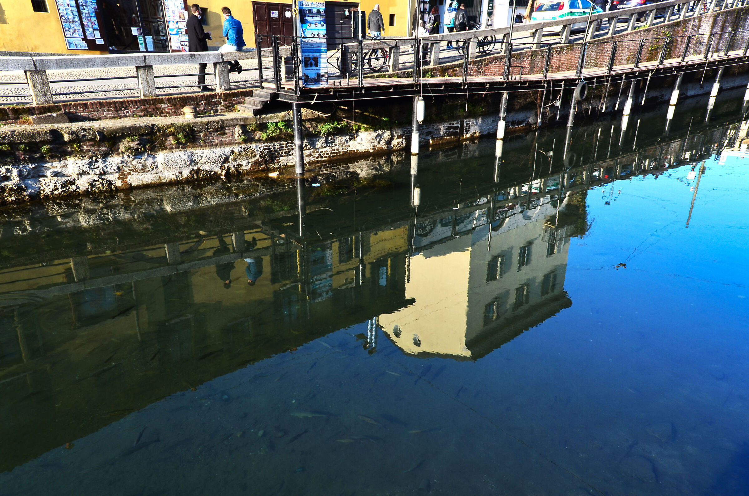 Milano in riflessi e dettagli