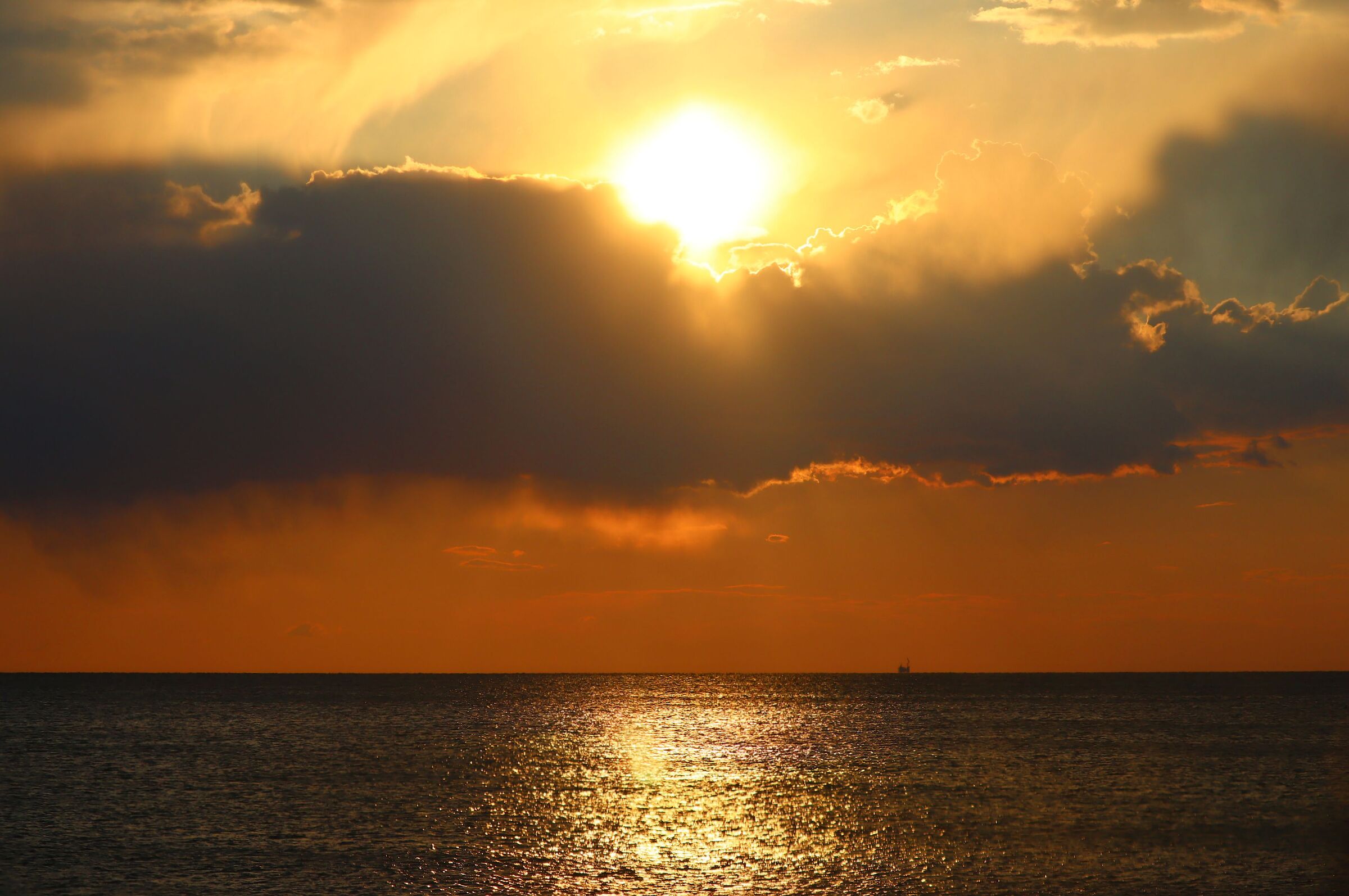 Metamorphic sunset... between Marina di Pisa and Tirrenia