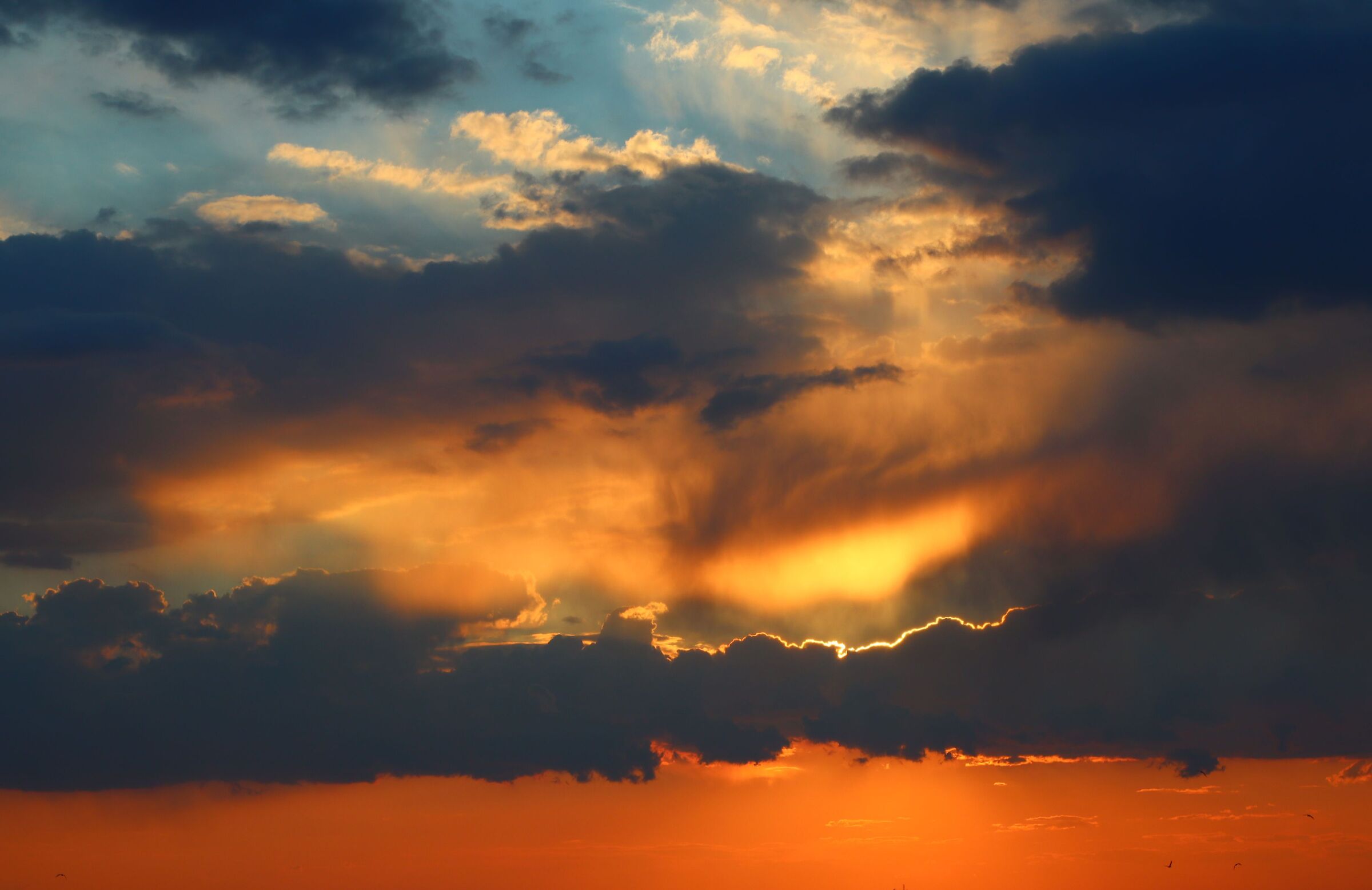 Metamorphic sunset 2... between Marina di Pisa and Tirrenia