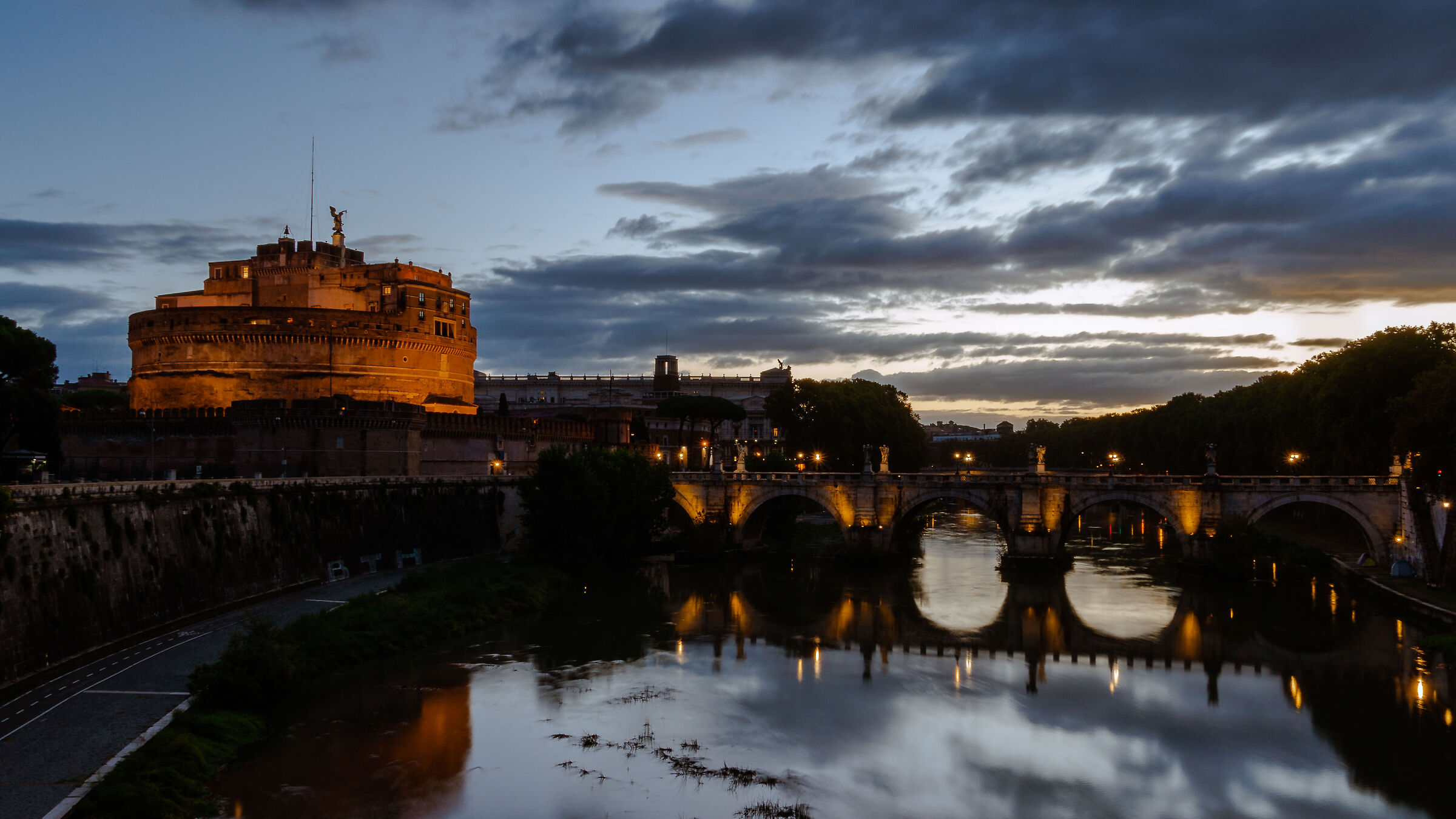 Castel Sant'Angelo and the Tiber