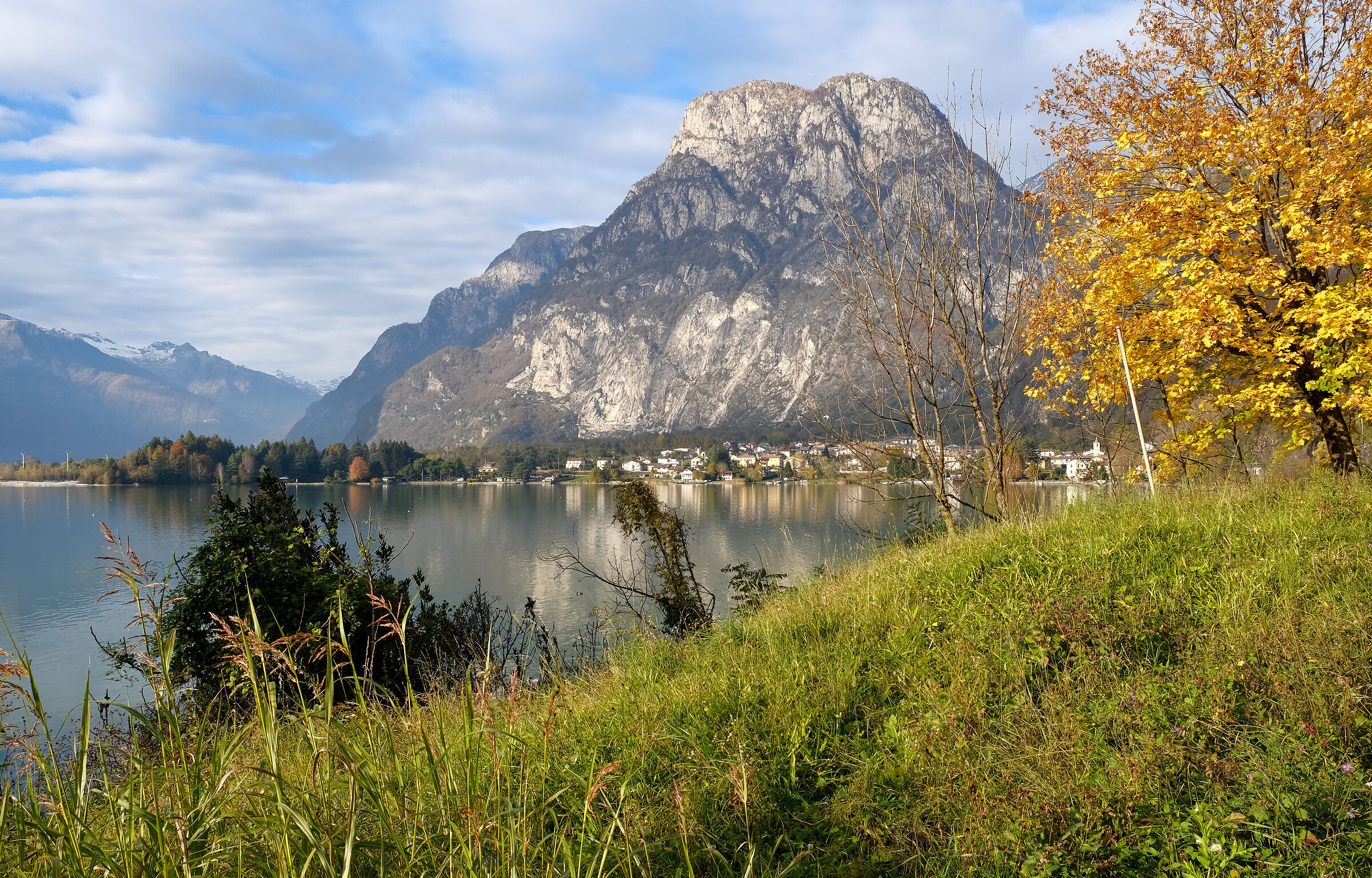 Lake Mezzola (SO) - Autumn