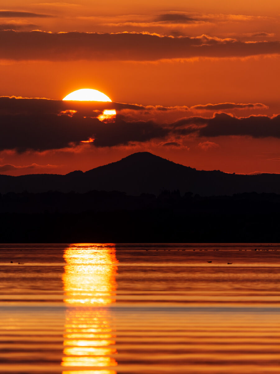 Tramonto sul lago Trasimeno