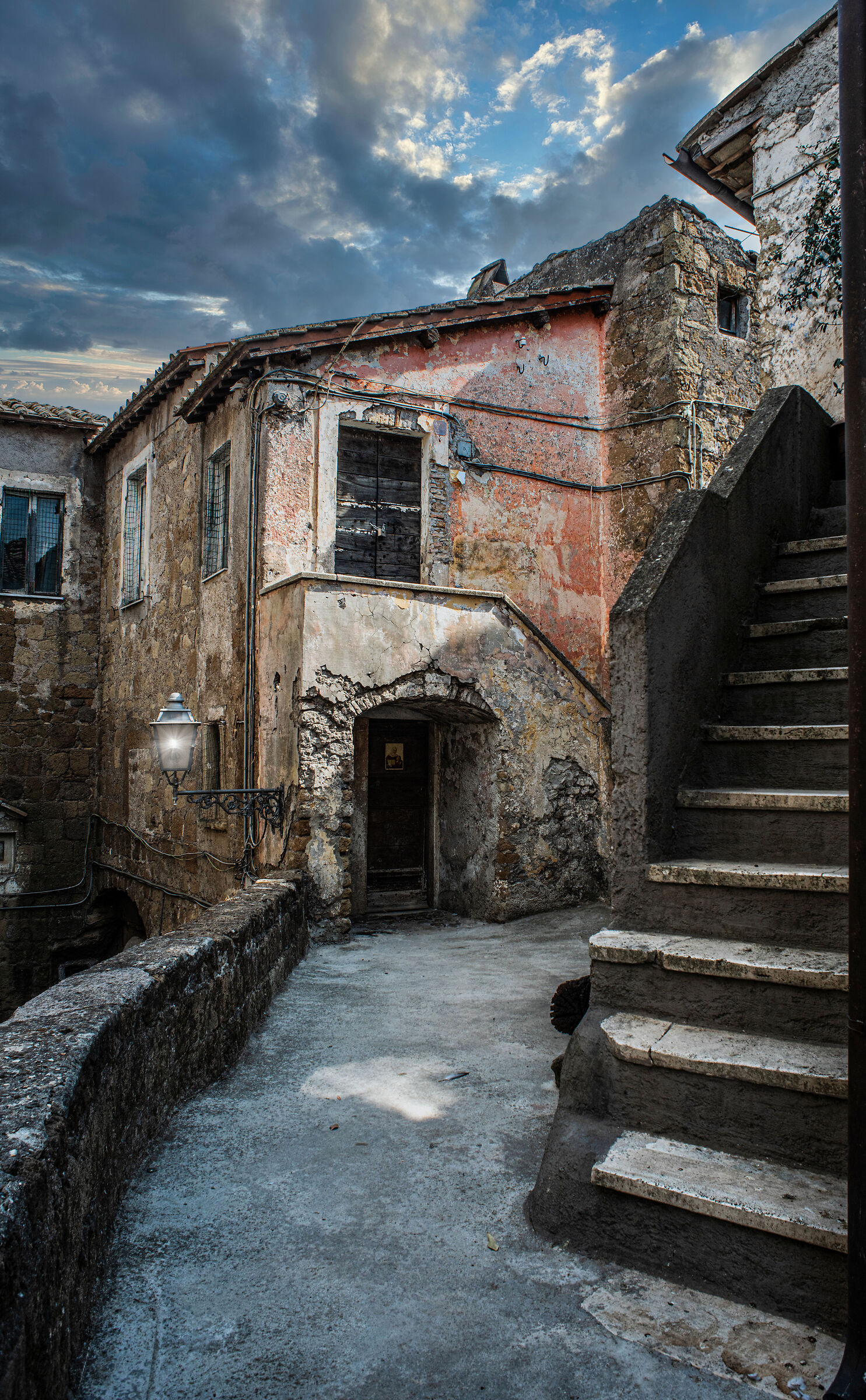 Calcata, 10