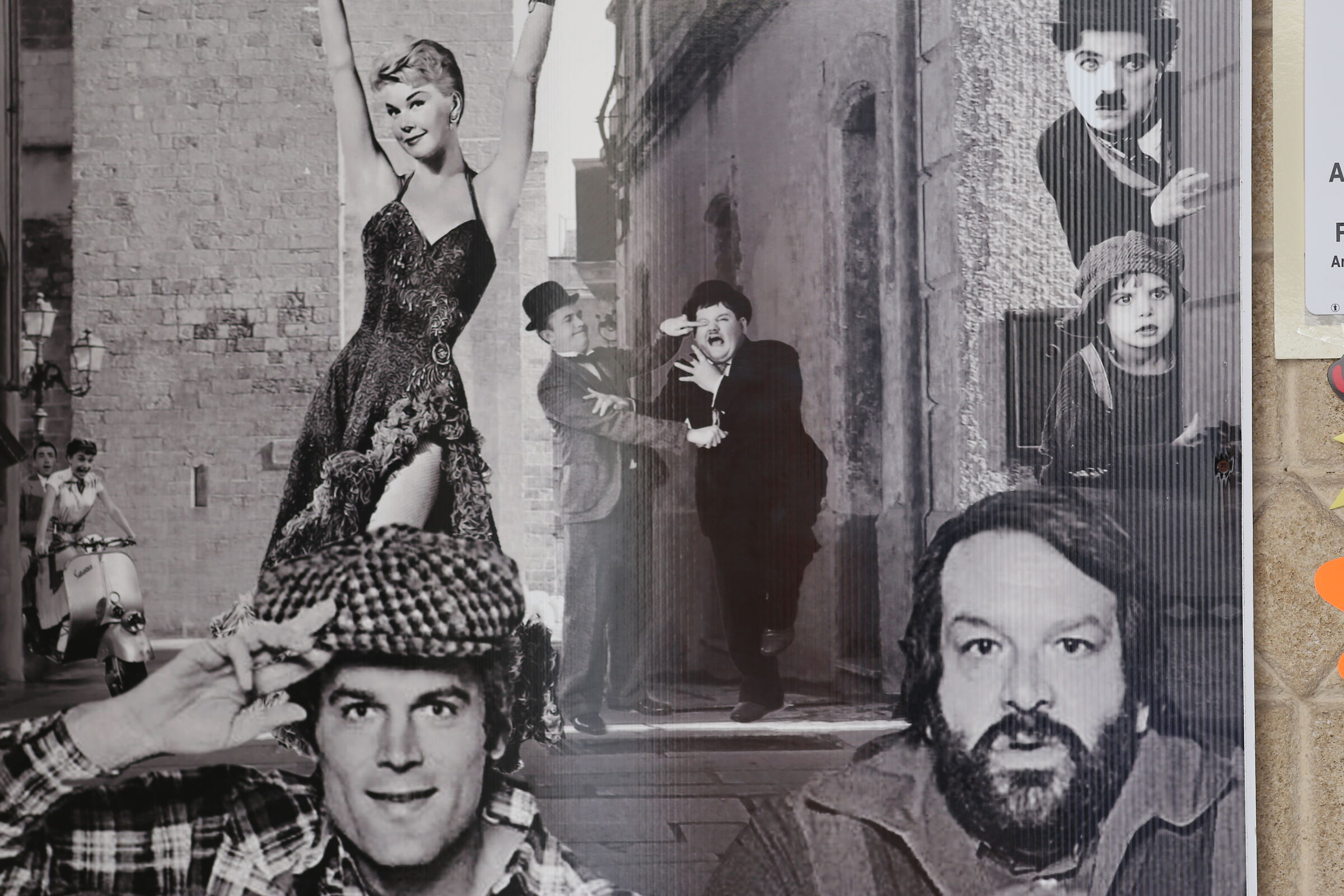 Canon 200 F. 2.8 L II USM - 6 D