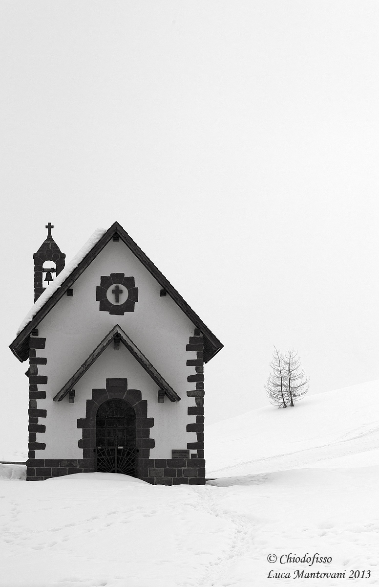 Chiesetta di Passo Rolle