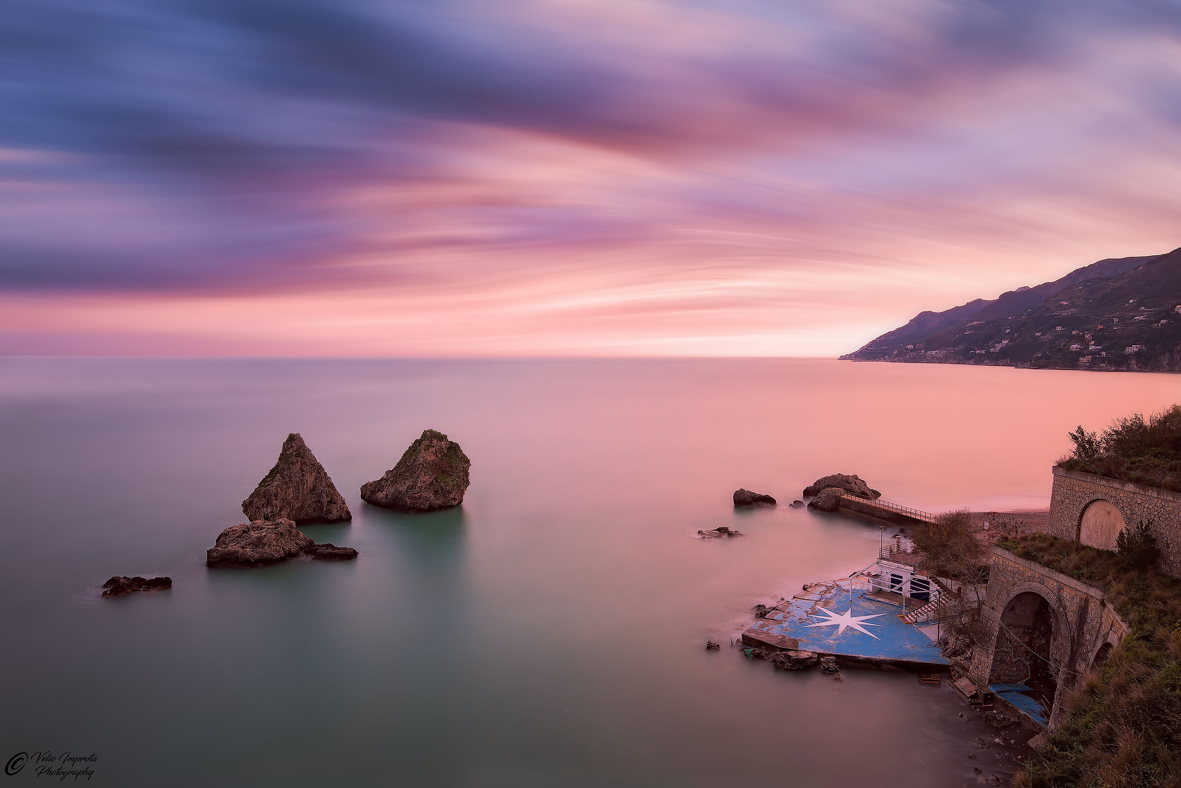 La poesia del mare e i colori della ceramica