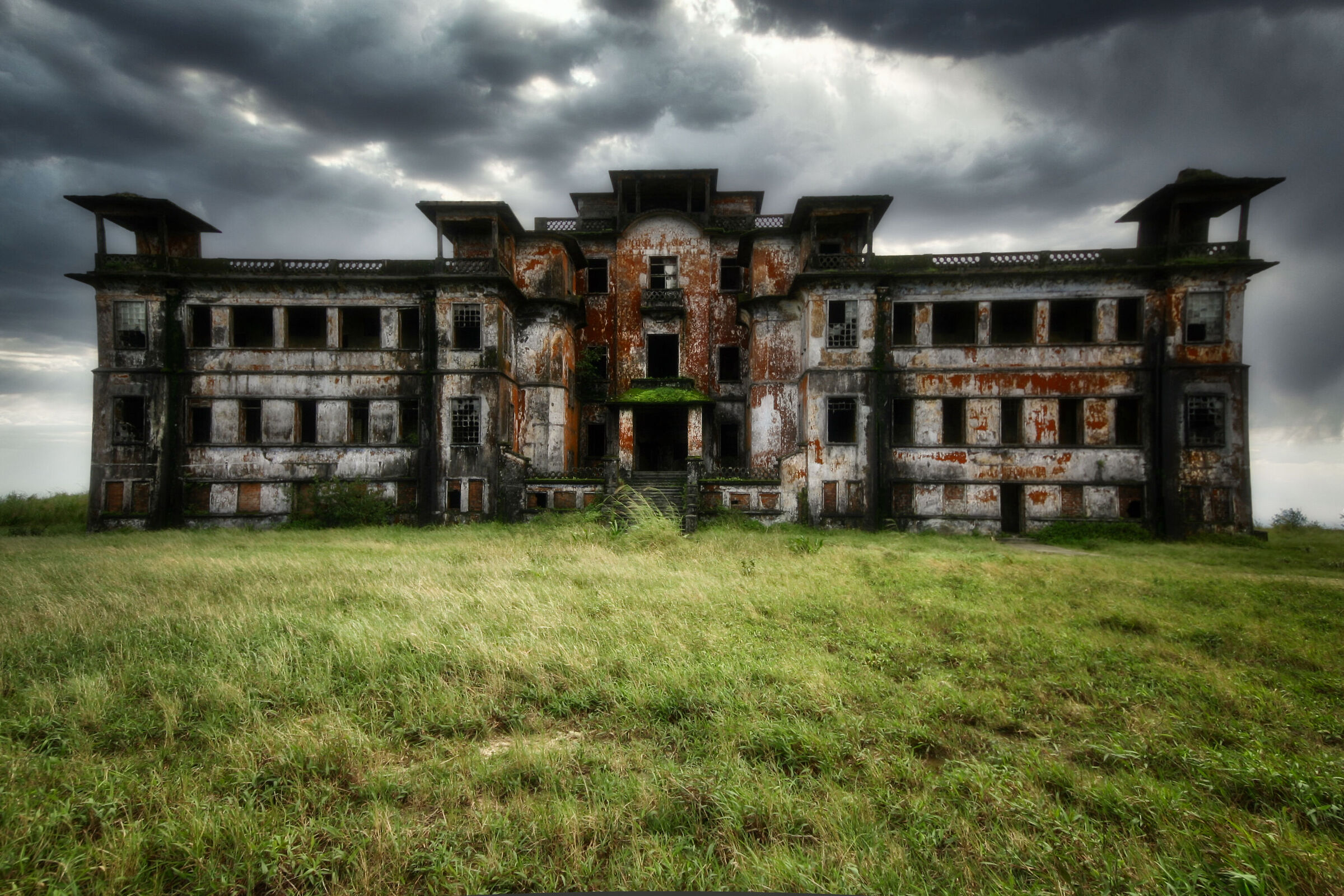 Bokor Palace 2007 Cambodia