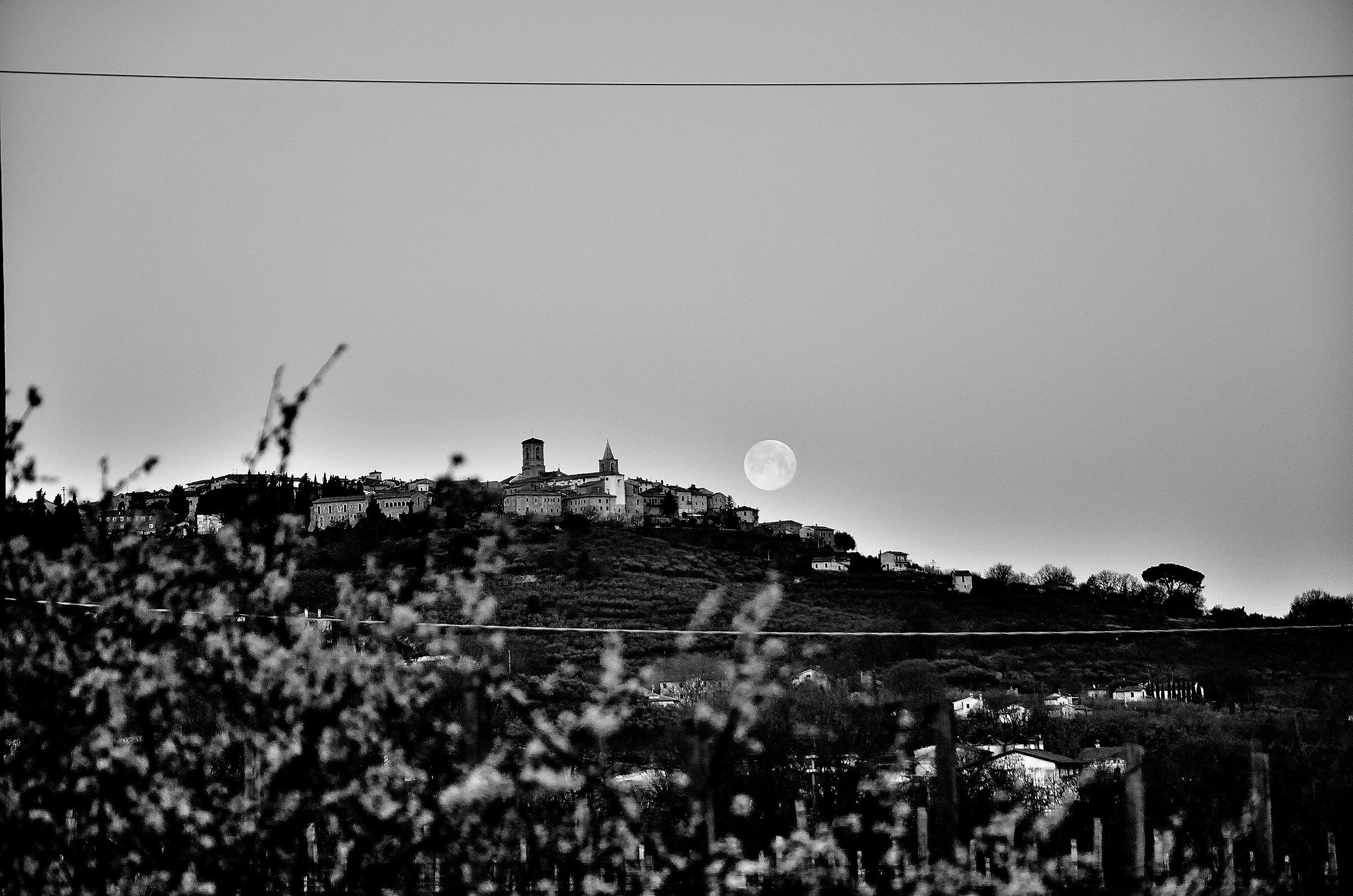 Bettona and the Moon