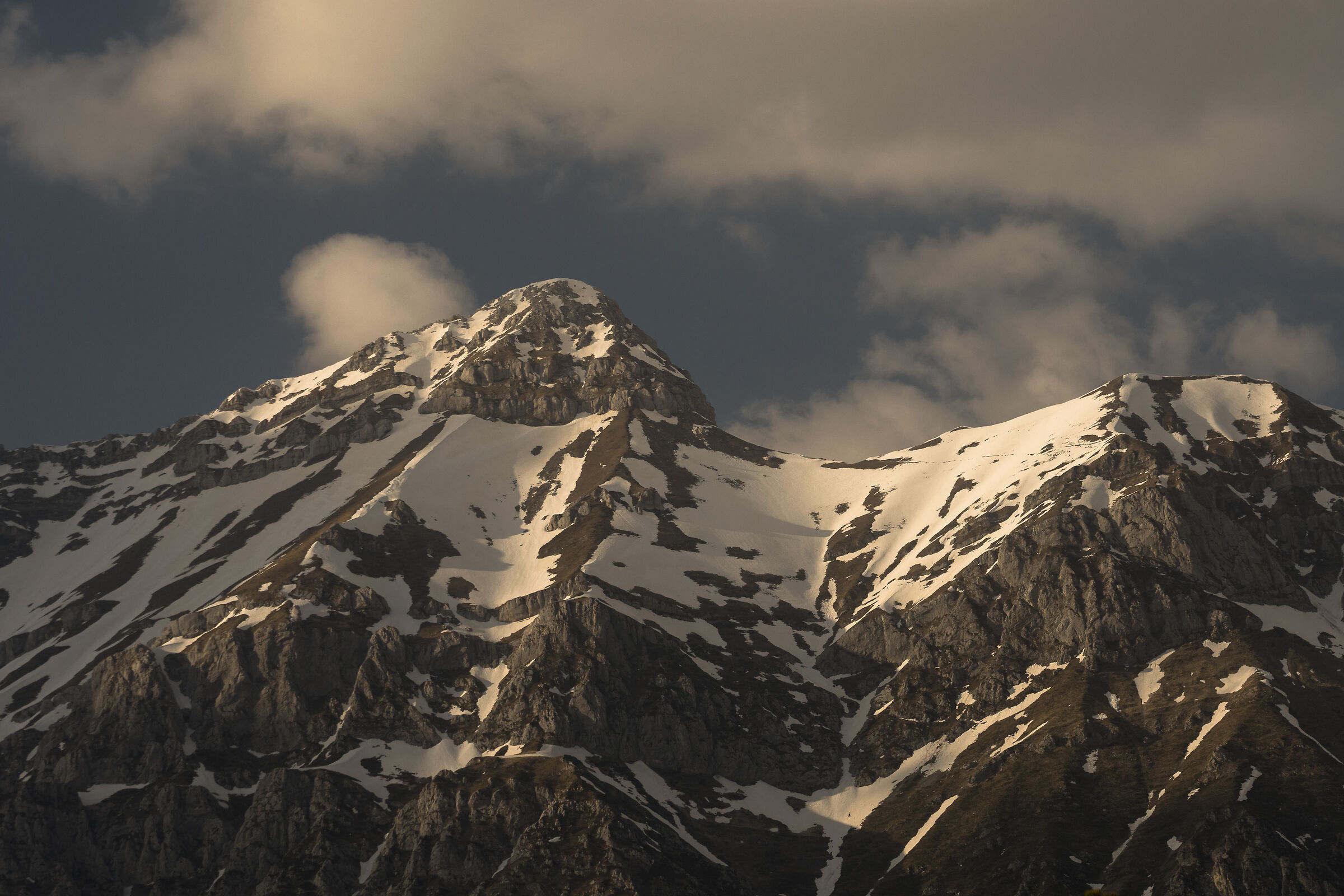 Kefalone and Portella at dusk