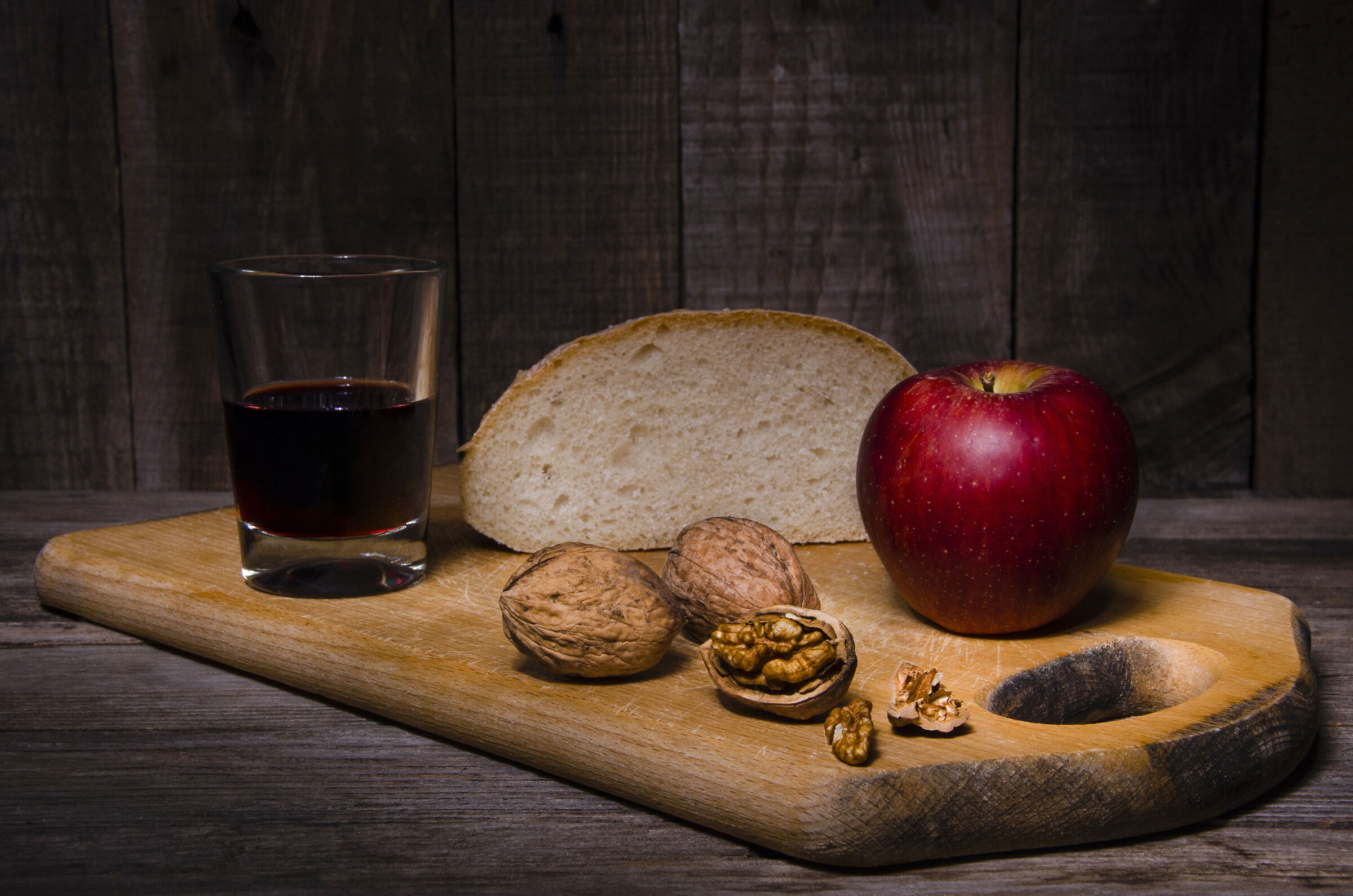 Bread and apple ....