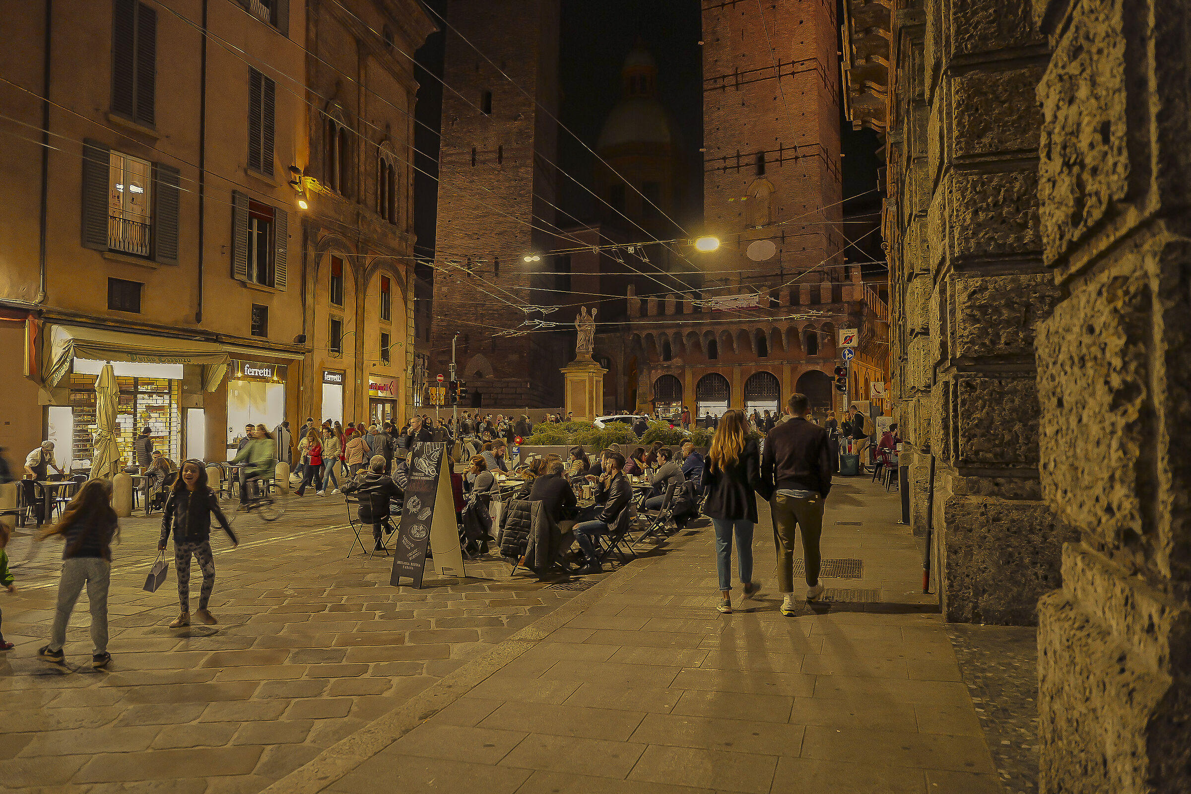 Bologna night life