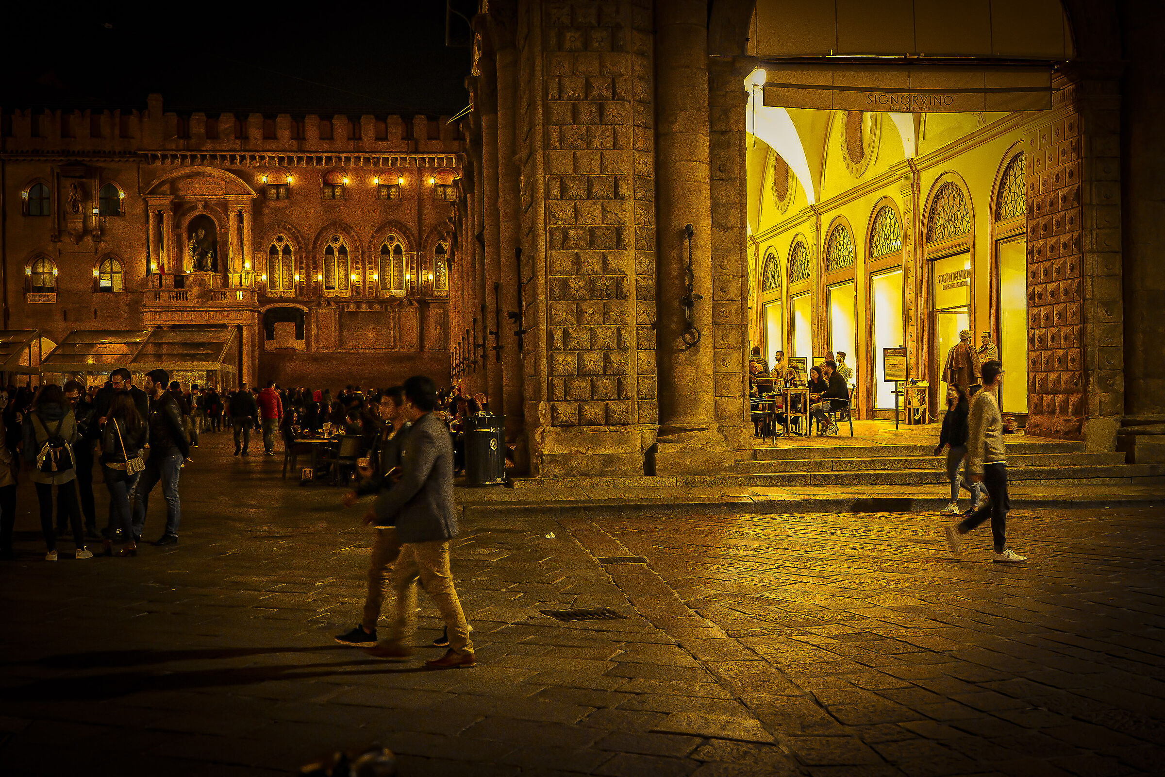 Bologna night life
