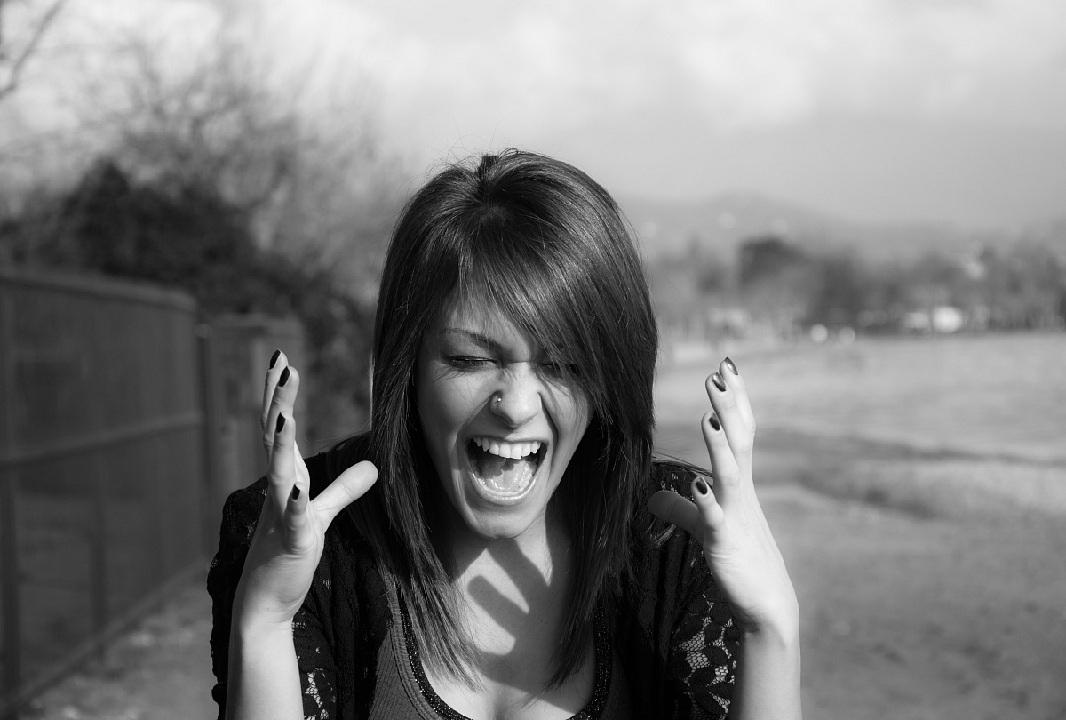 Cry and I do not feel ...