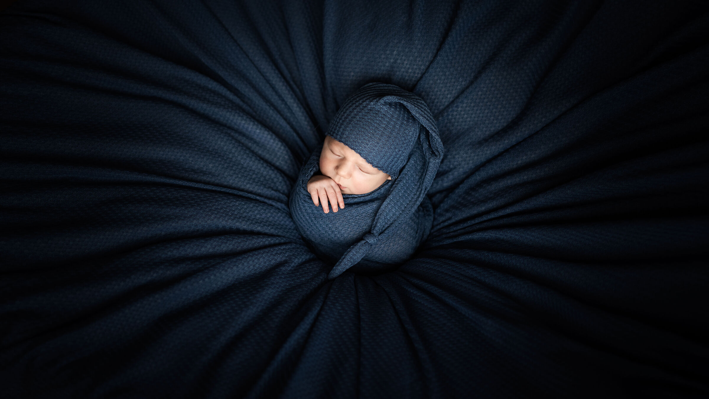 Pentax K-1 + DFA 85/1.4 + Michael 12 days :)