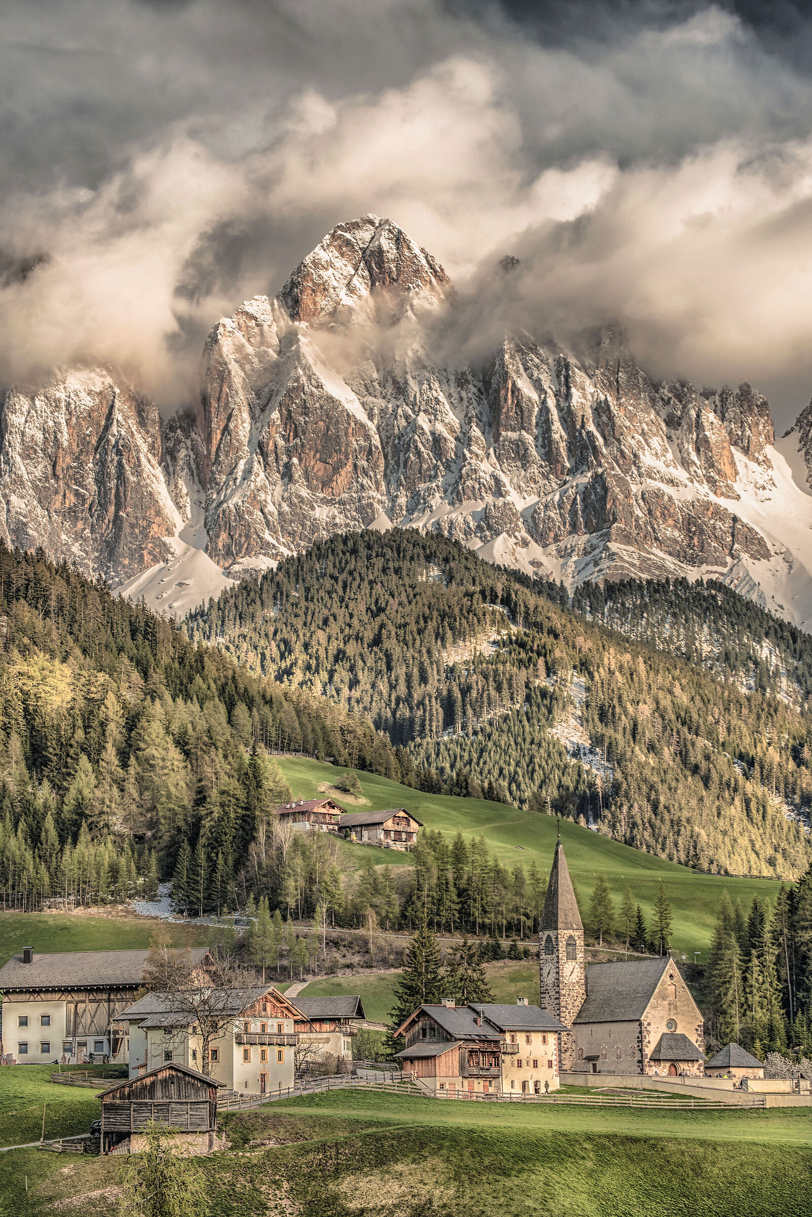 Santa Magdalena, California