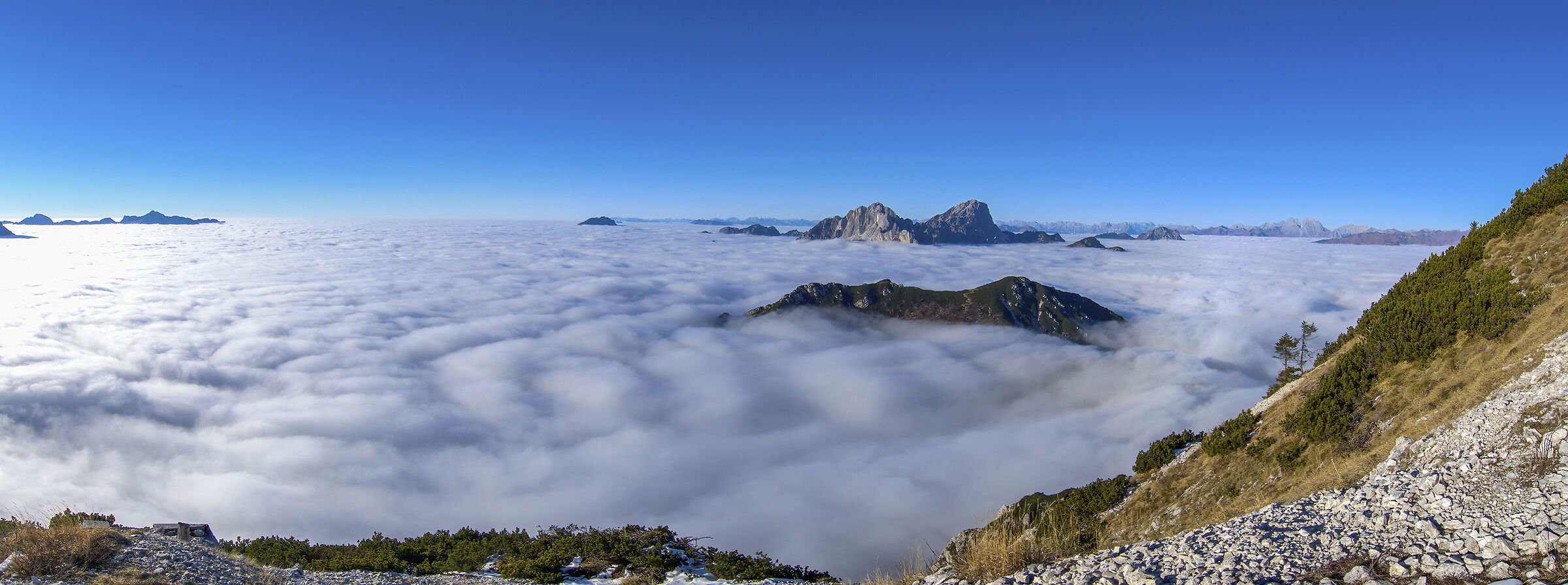 Overview above the clouds