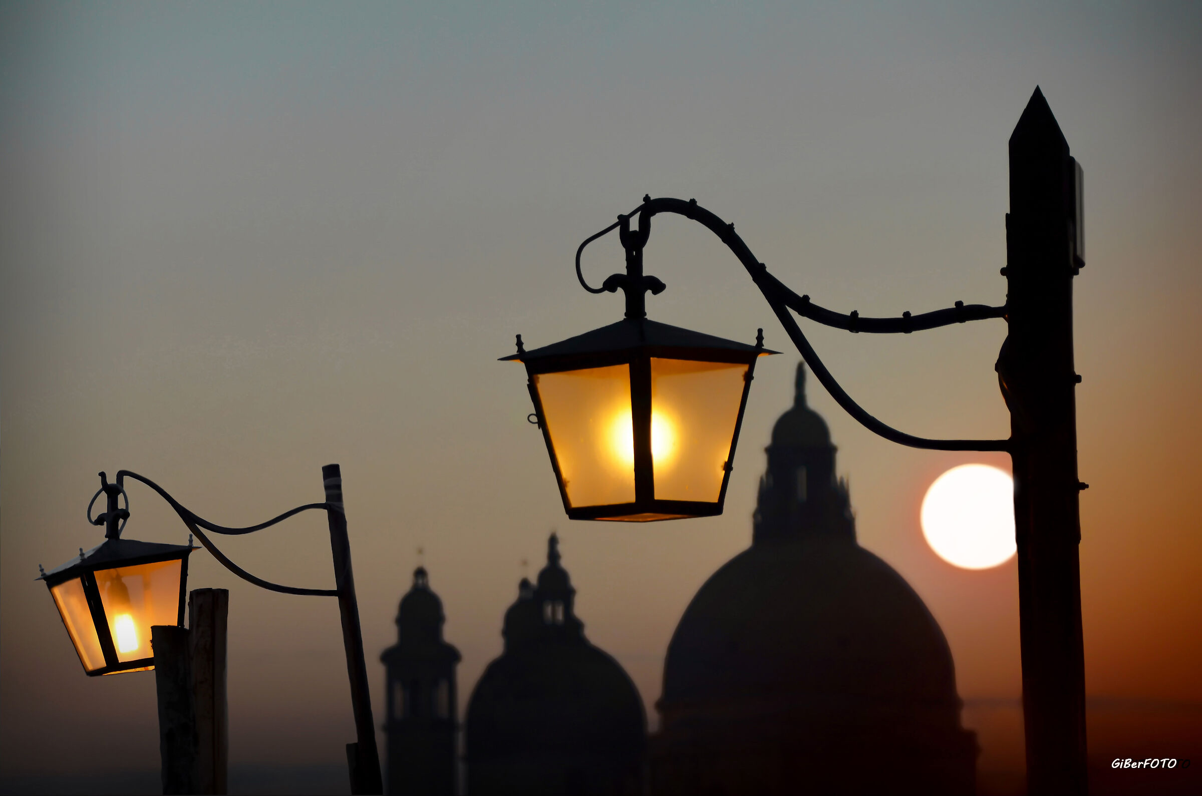 LANTERNS... Venetian!