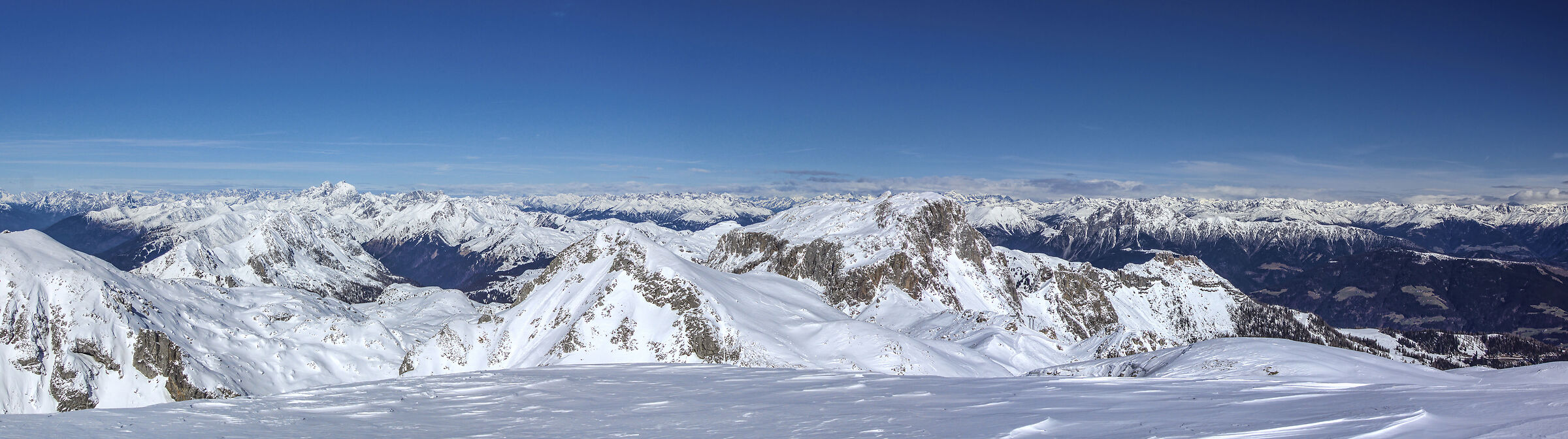 Overview of the Italian-Austrian Border Carnic Alps