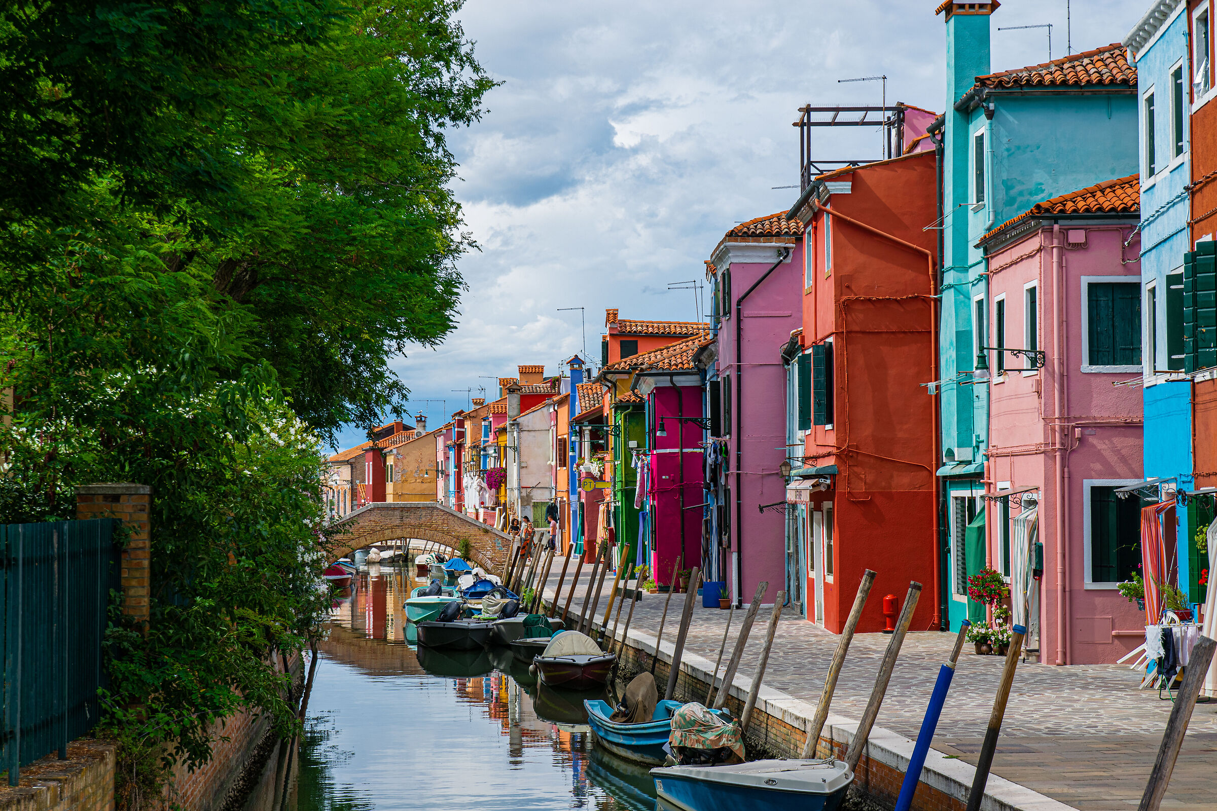 il canale che divide