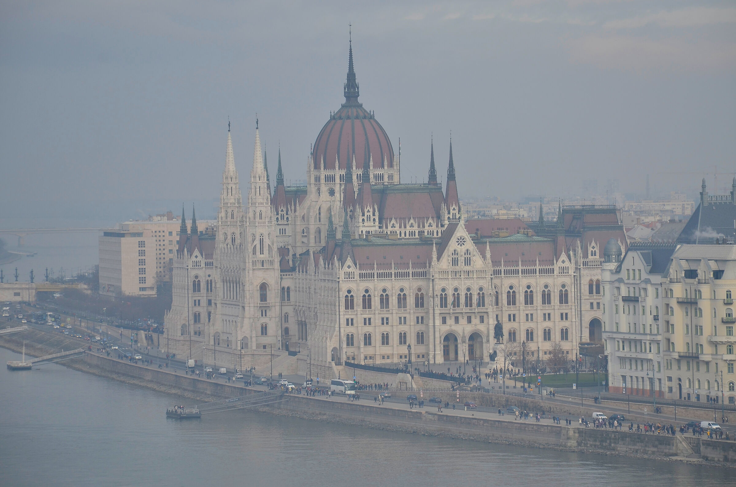 Budapest nella luce incerta