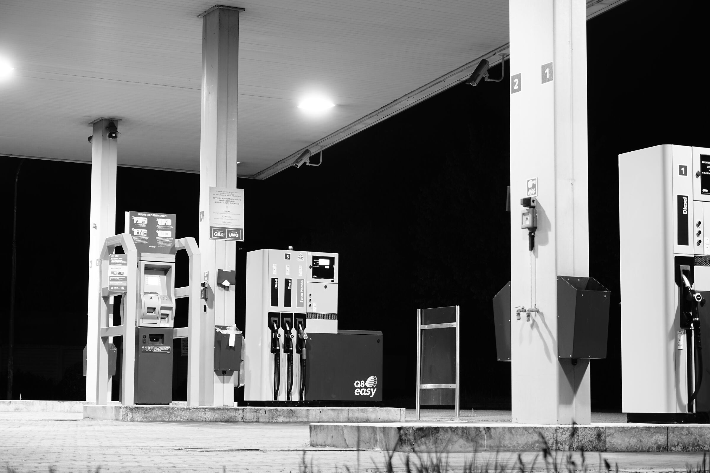 Night petrol station 2